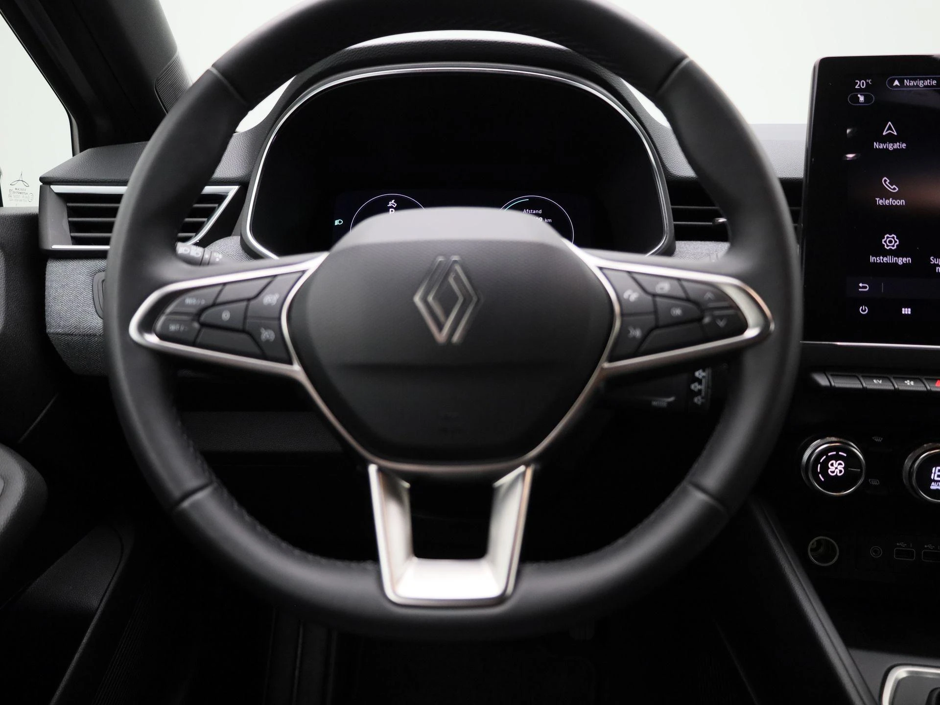 Renault-Clio-image-6