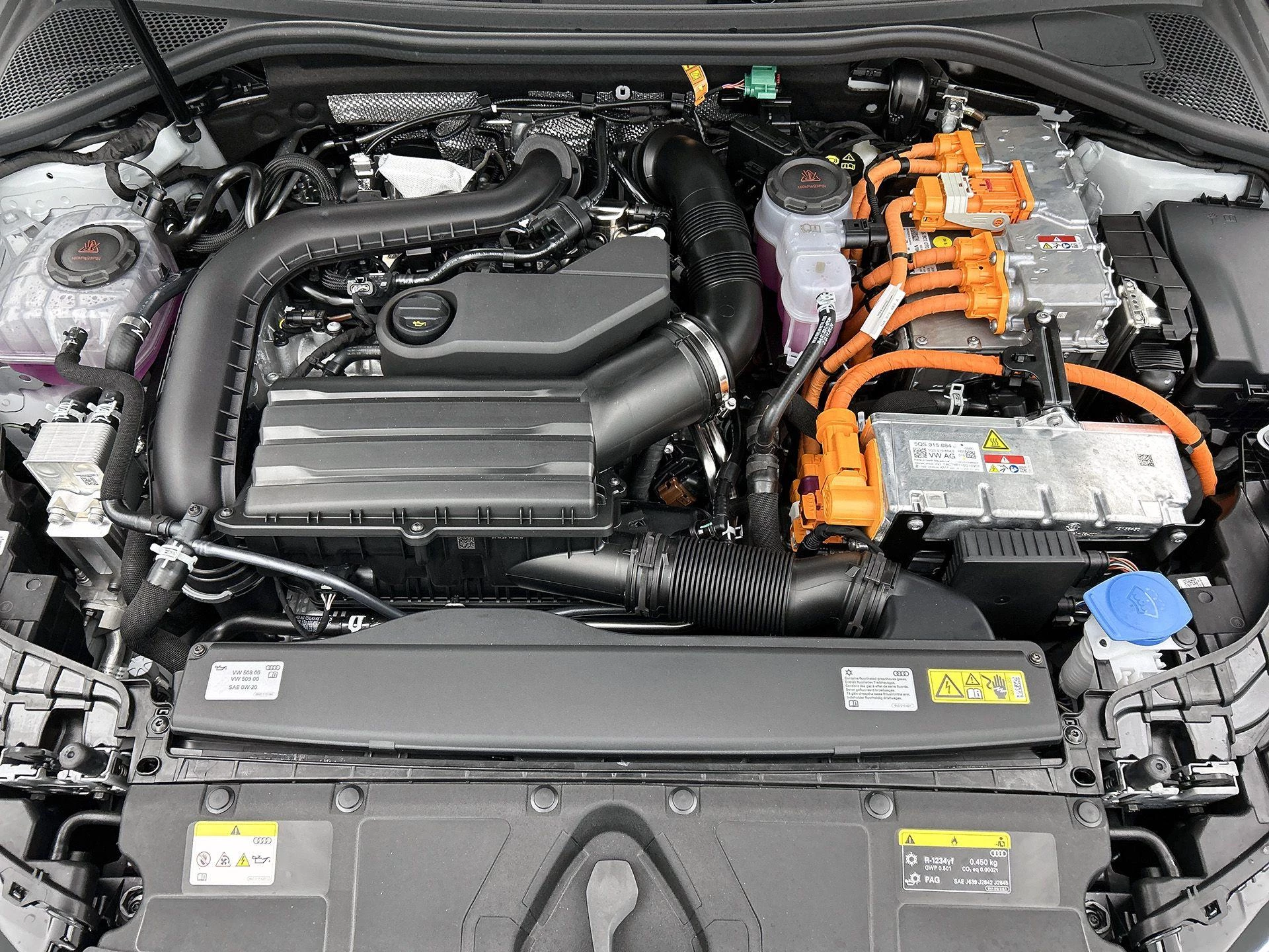 Audi A3 Sportback 40 TFSI e Advanced 204 PK