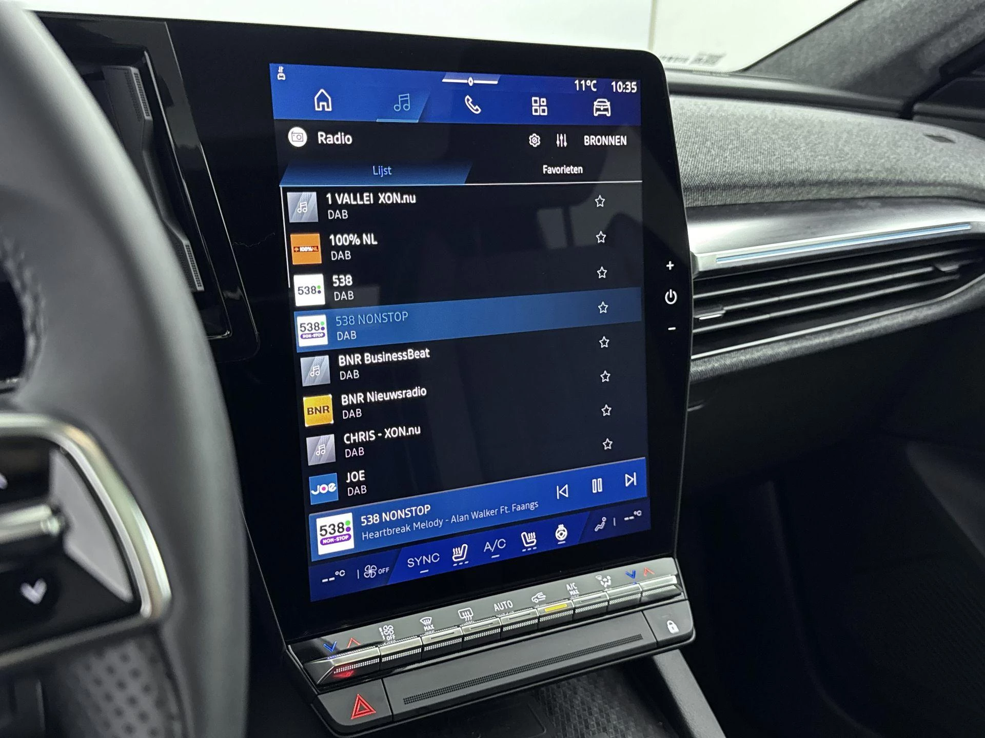 Renault-Scénic-image-6