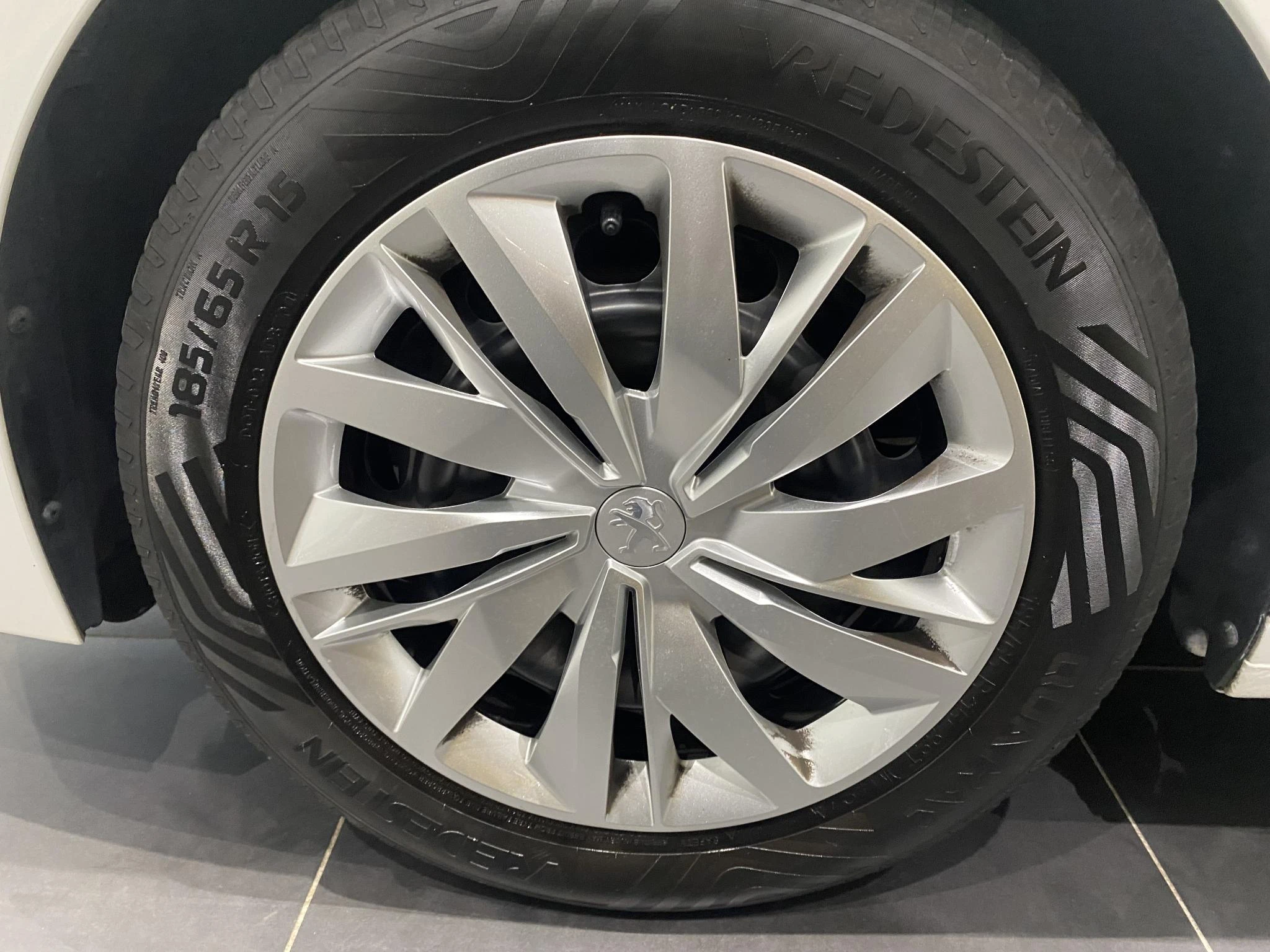 Peugeot-208-image-21