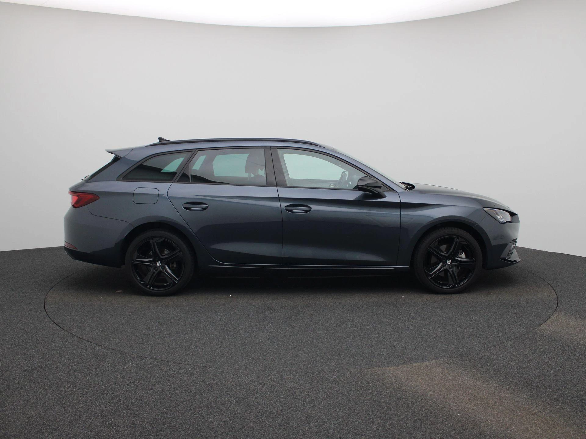 SEAT Leon Sportstourer 1.5 TSI e-Hybrid FR Business