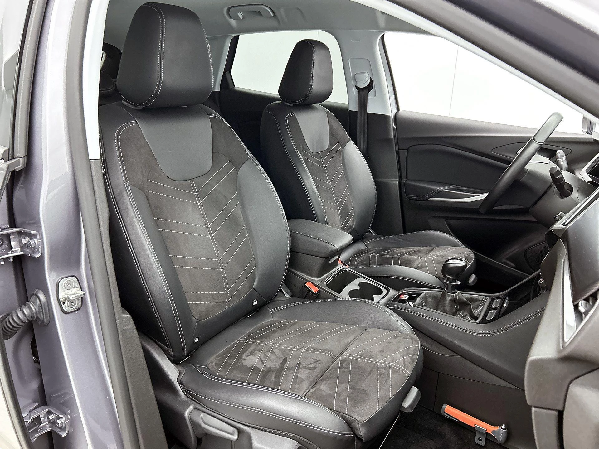 Opel-Grandland-image-38