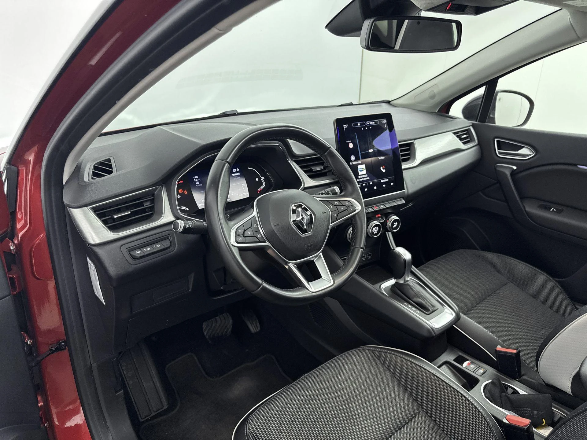 Renault-Captur-image-16