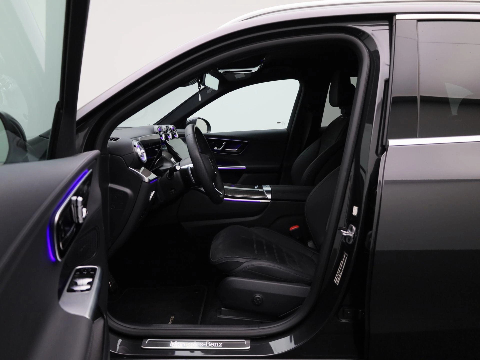 Mercedes-Benz-GLC-image-8