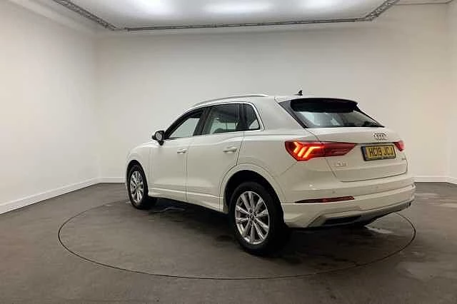 Audi-Q3-image-2