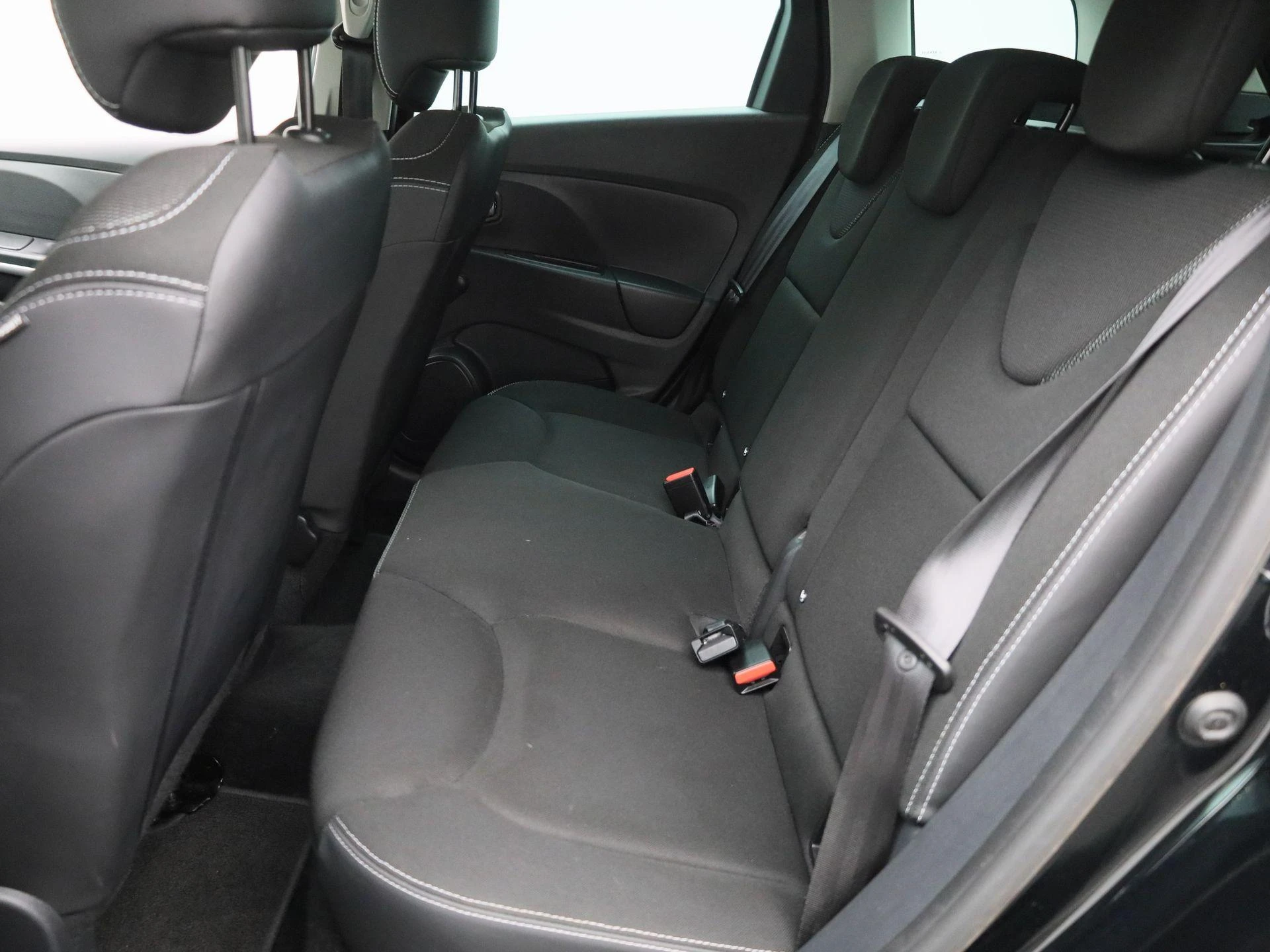 Renault-Clio-image-10