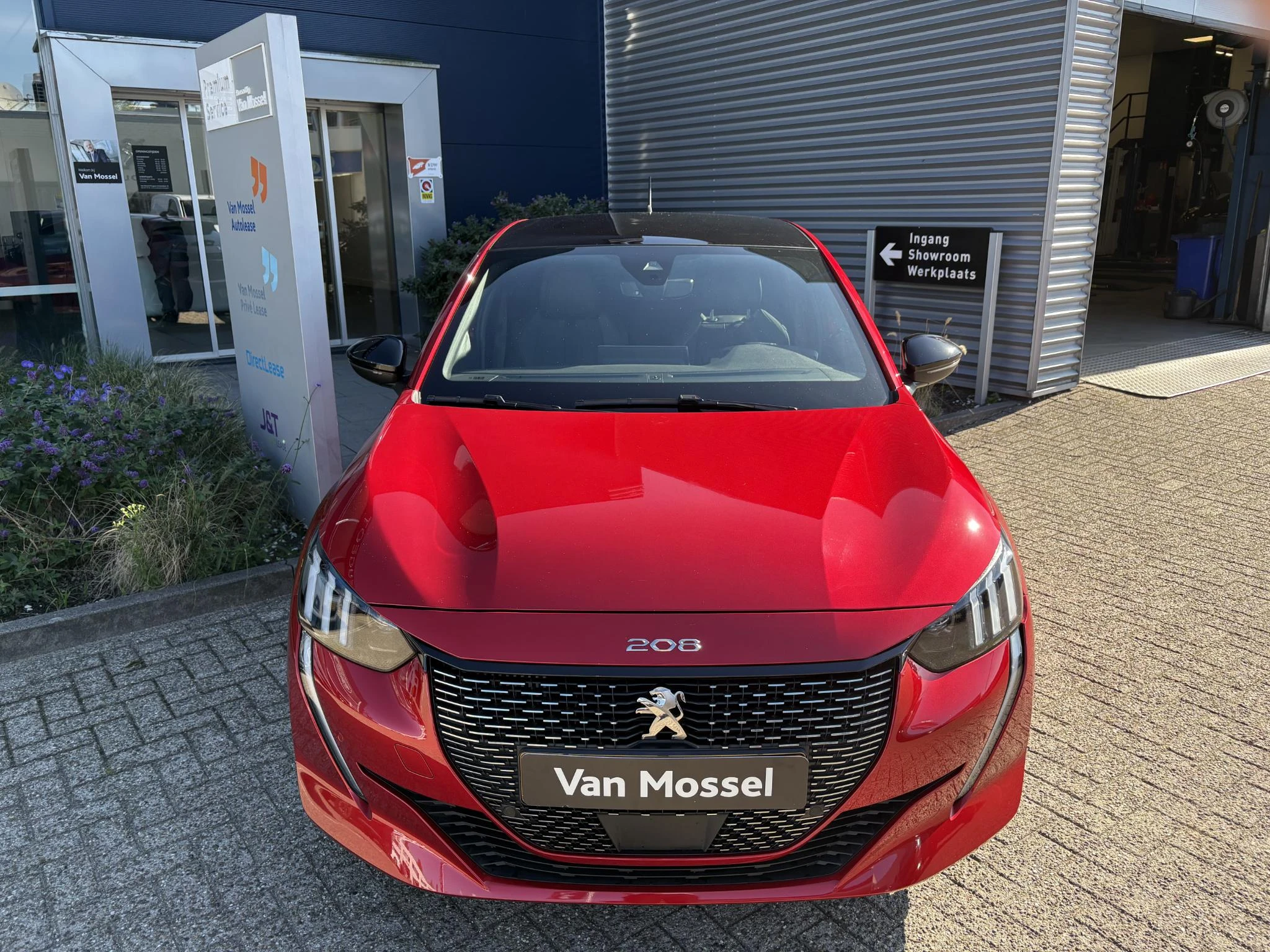 Peugeot-208-image-4