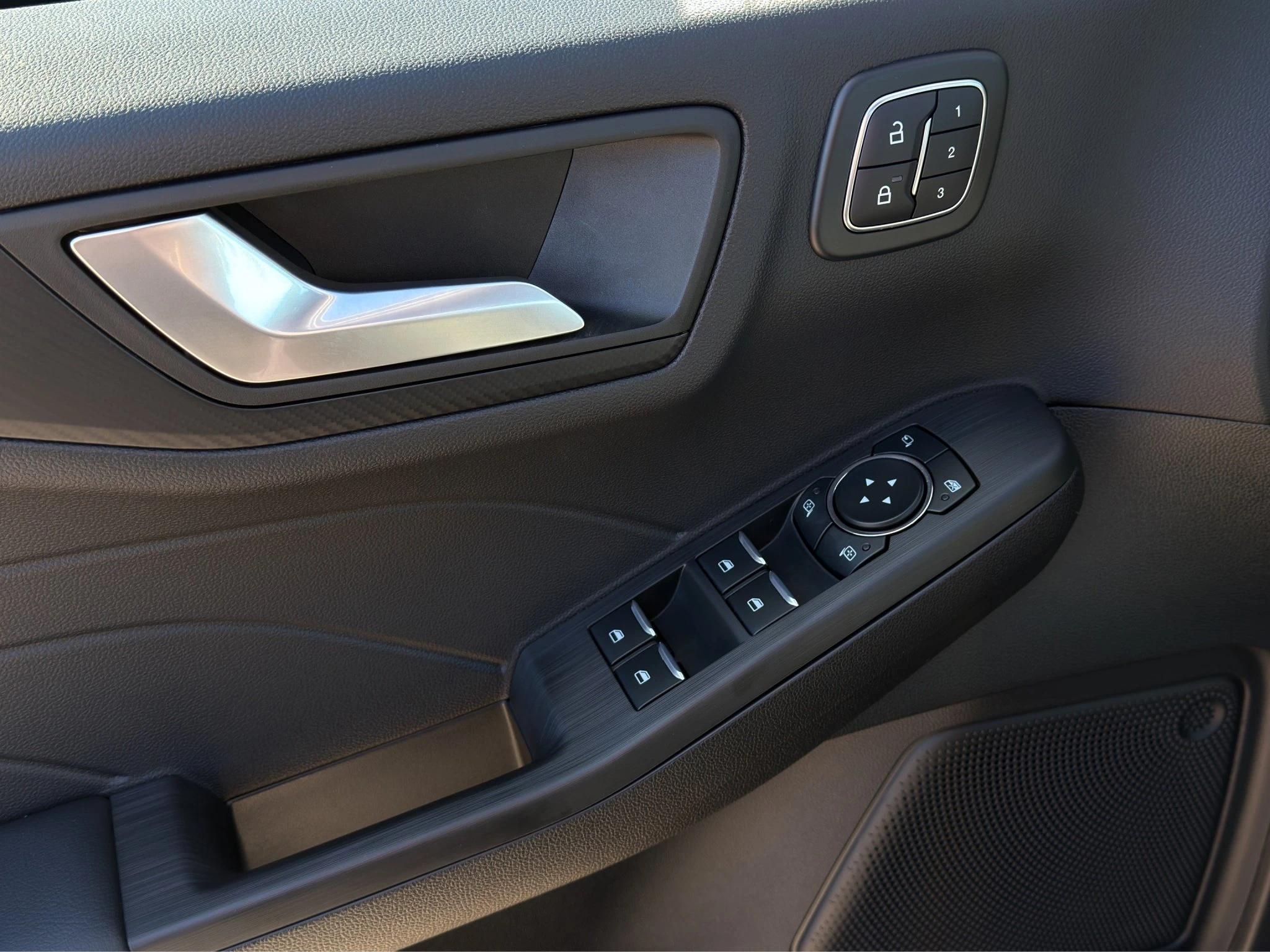 Ford-Kuga-image-16