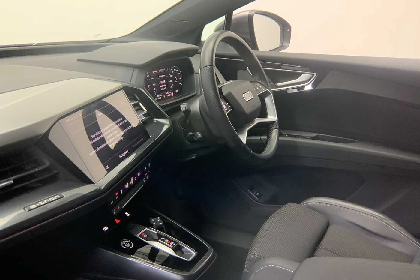 Audi-Q4 e-tron-image-5