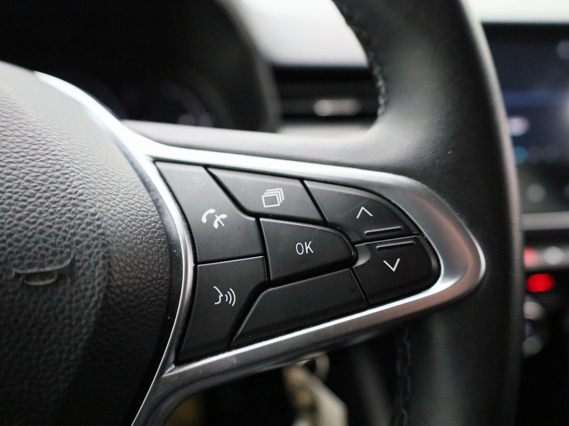 Renault-Clio-image-19