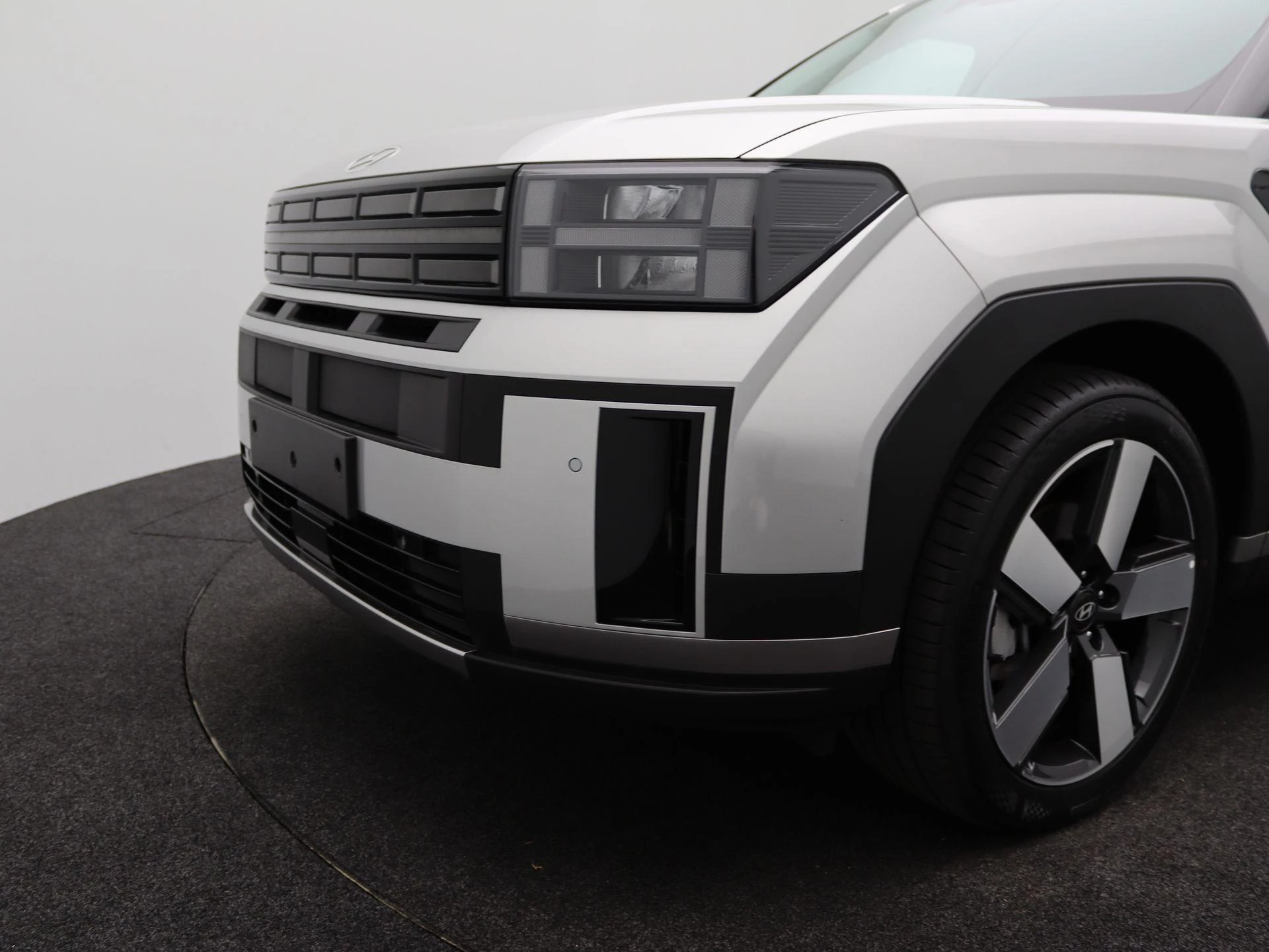 Hyundai-Santa Fe-image-35