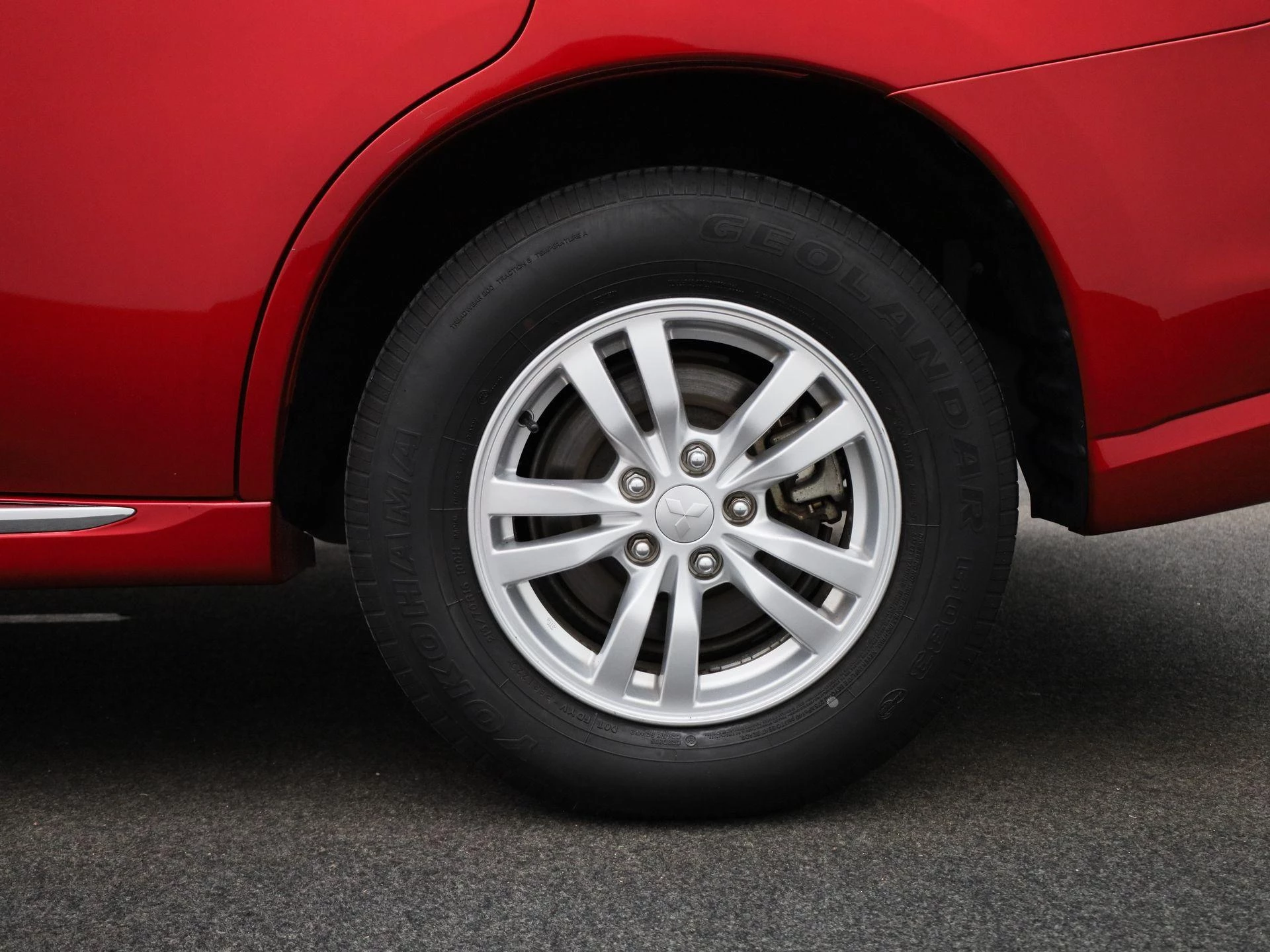 Mitsubishi-Outlander-image-12