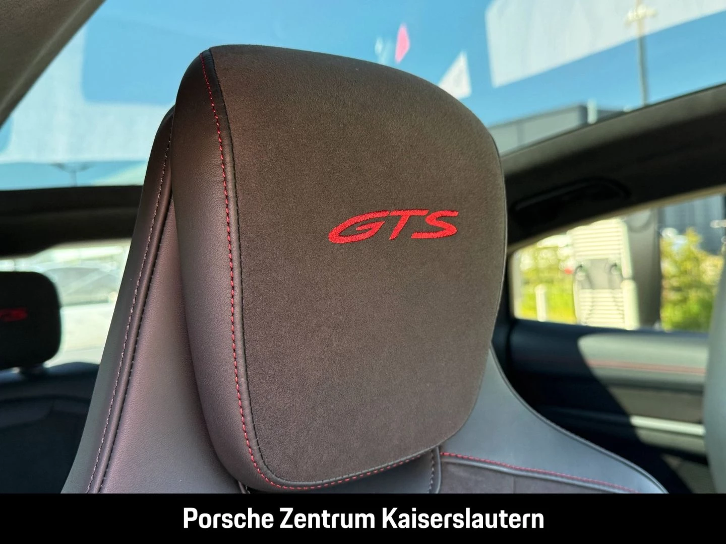 Porsche Taycan GTS HA-Lenkung InnoDrive Head-Up BOSE gts
