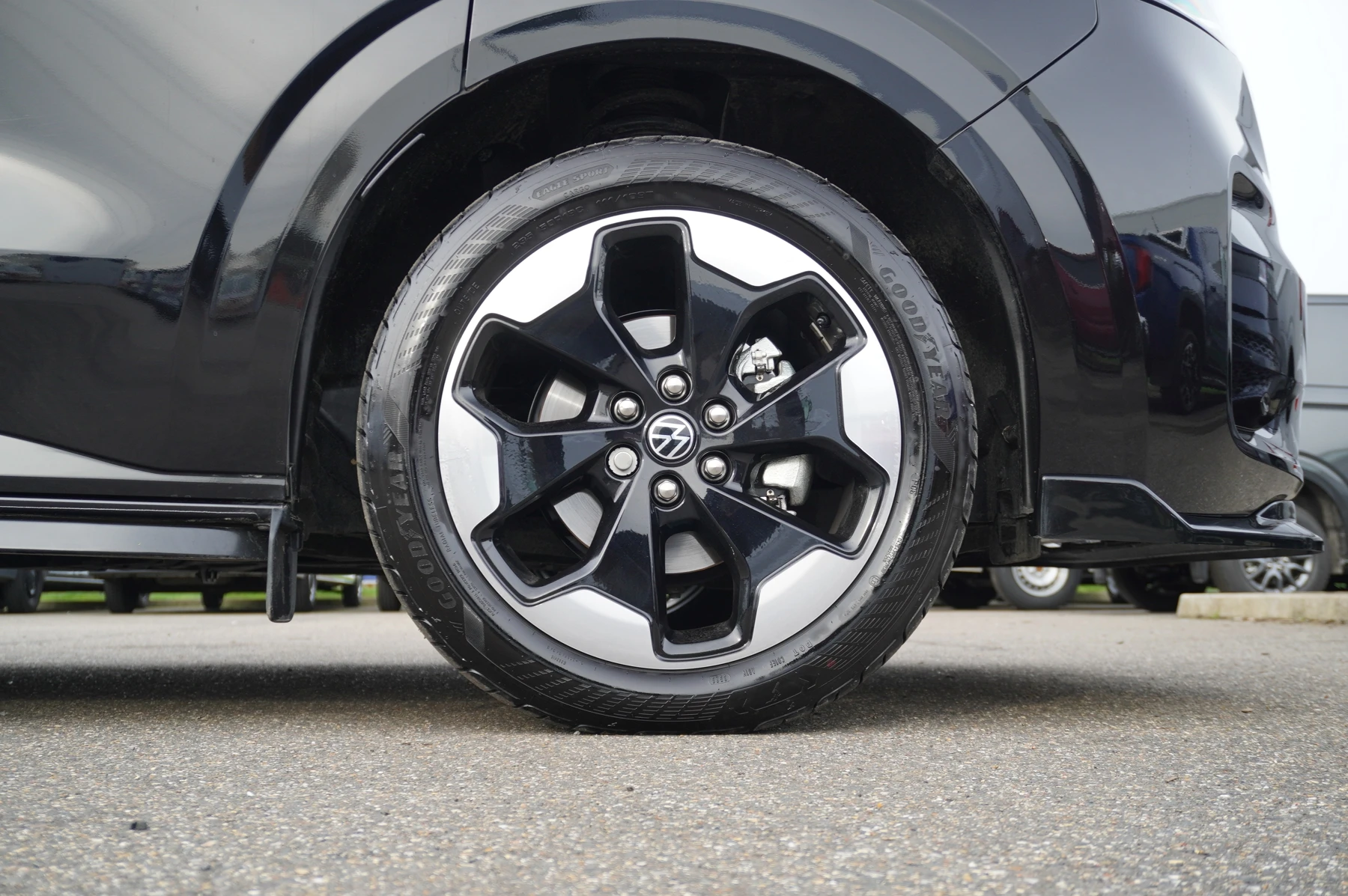 Volkswagen-Transporter-image-21