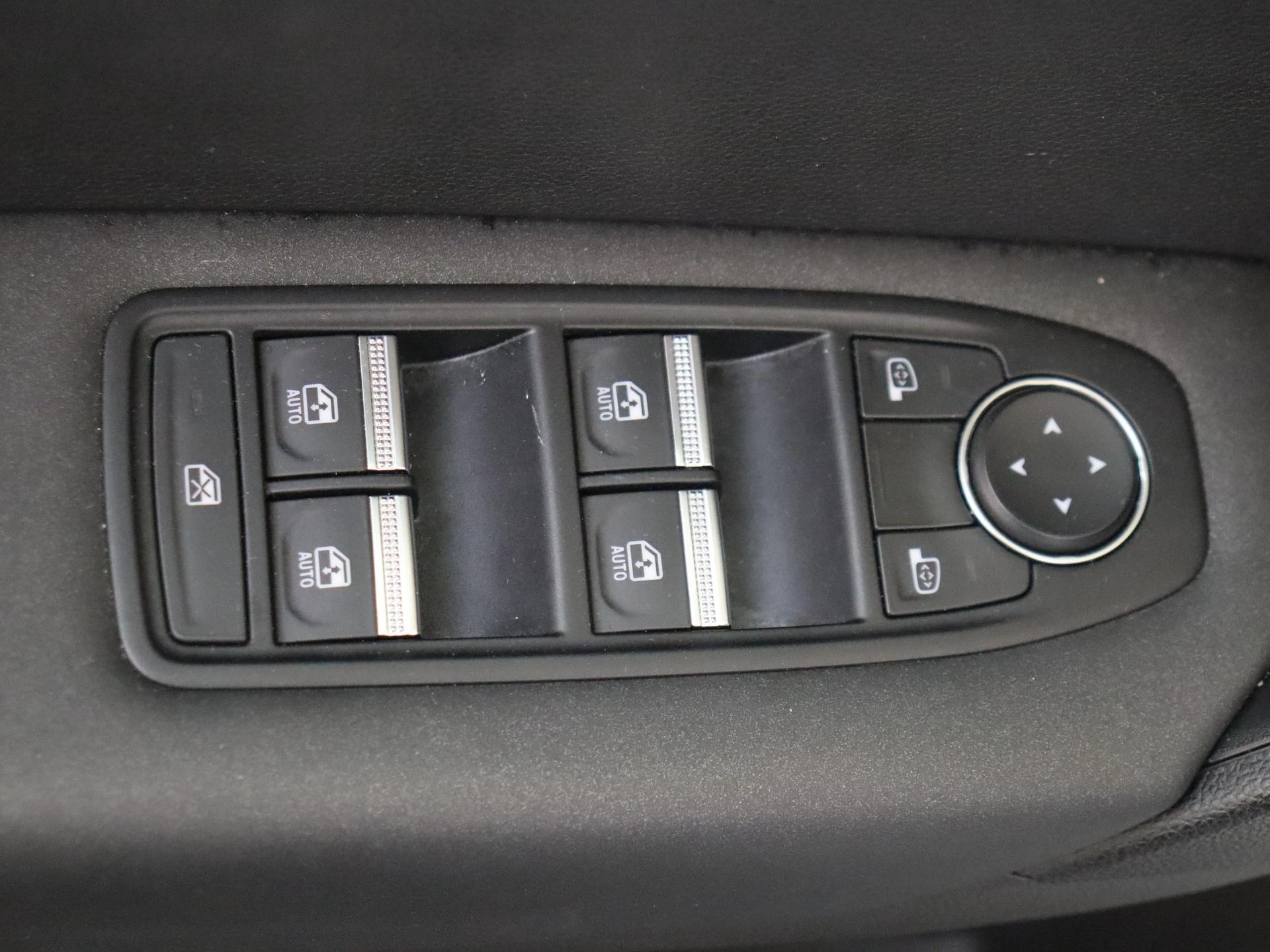 Renault-Captur-image-26
