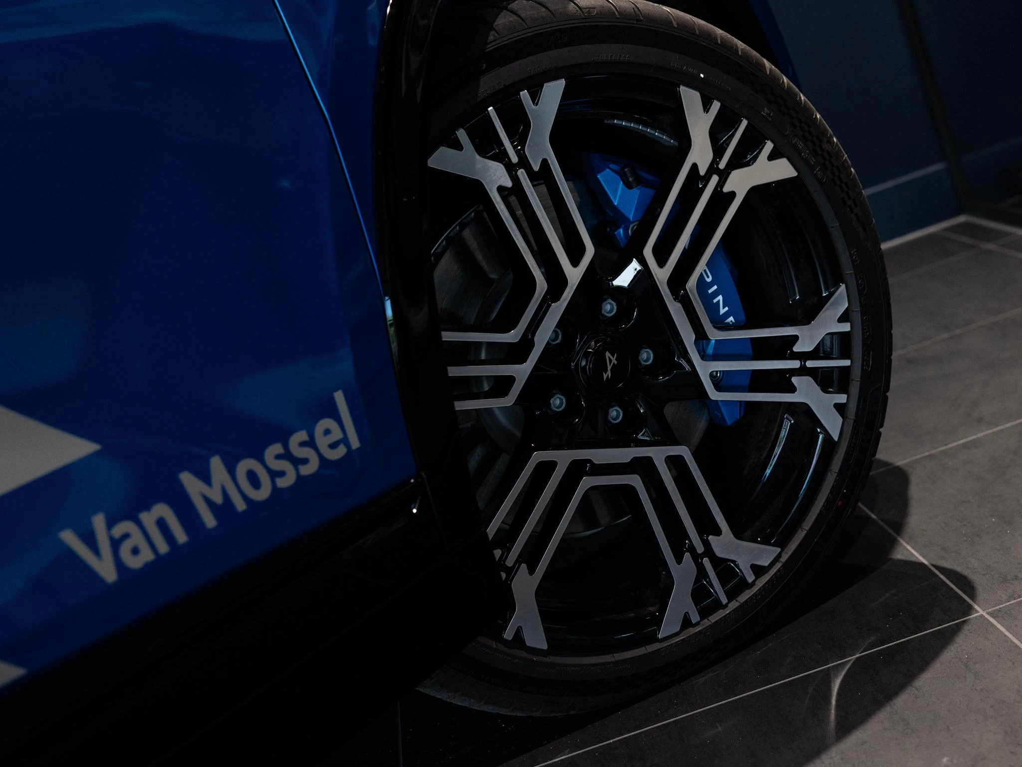 Alpine-A390-image-27