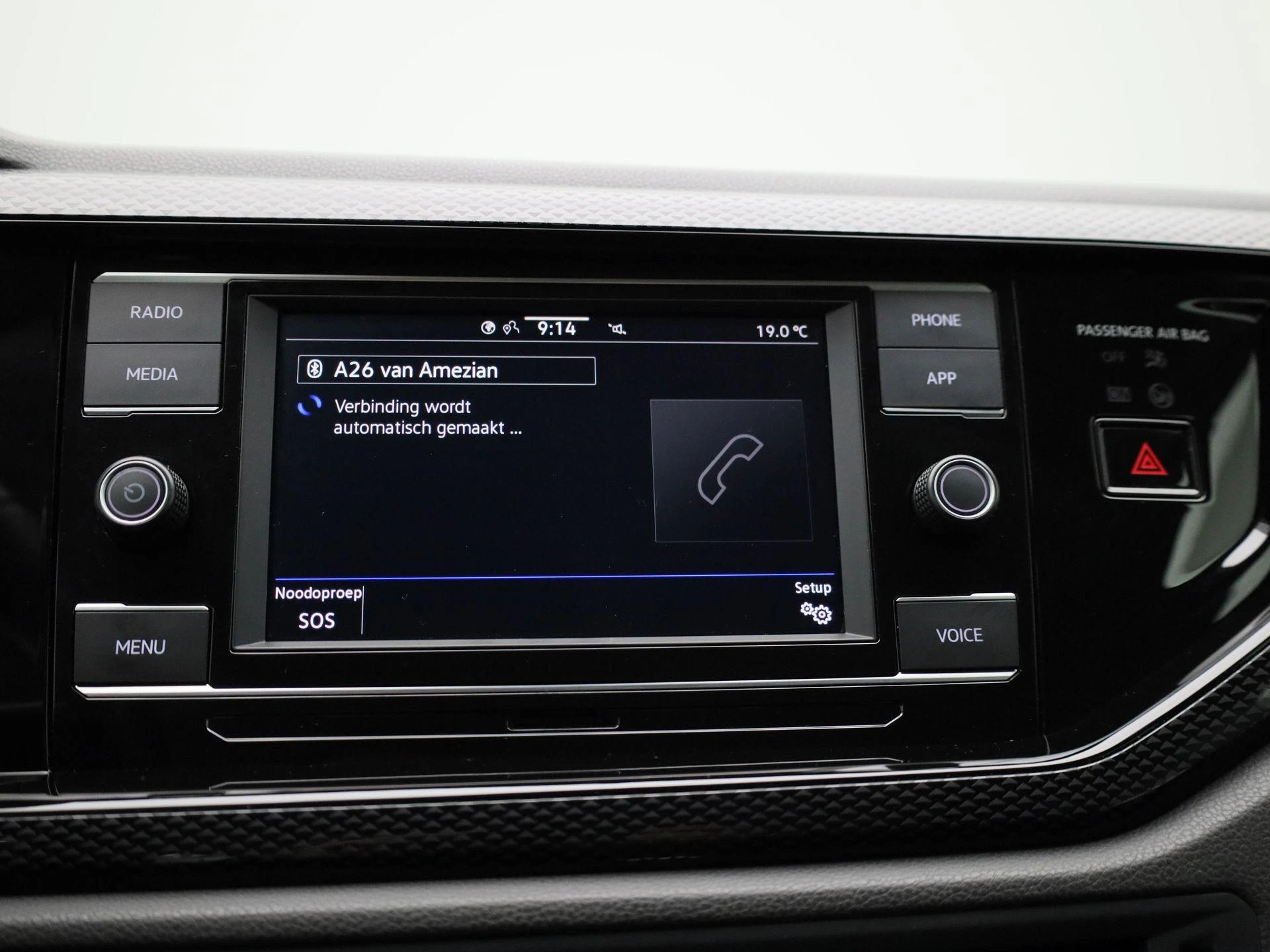 Volkswagen-Polo-image-16