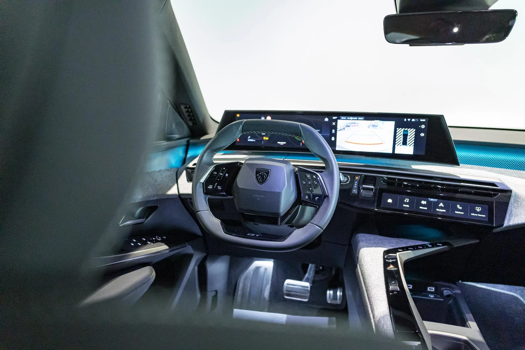 Peugeot 3008 1.2 HYBRID 145 e-DSC6 GT