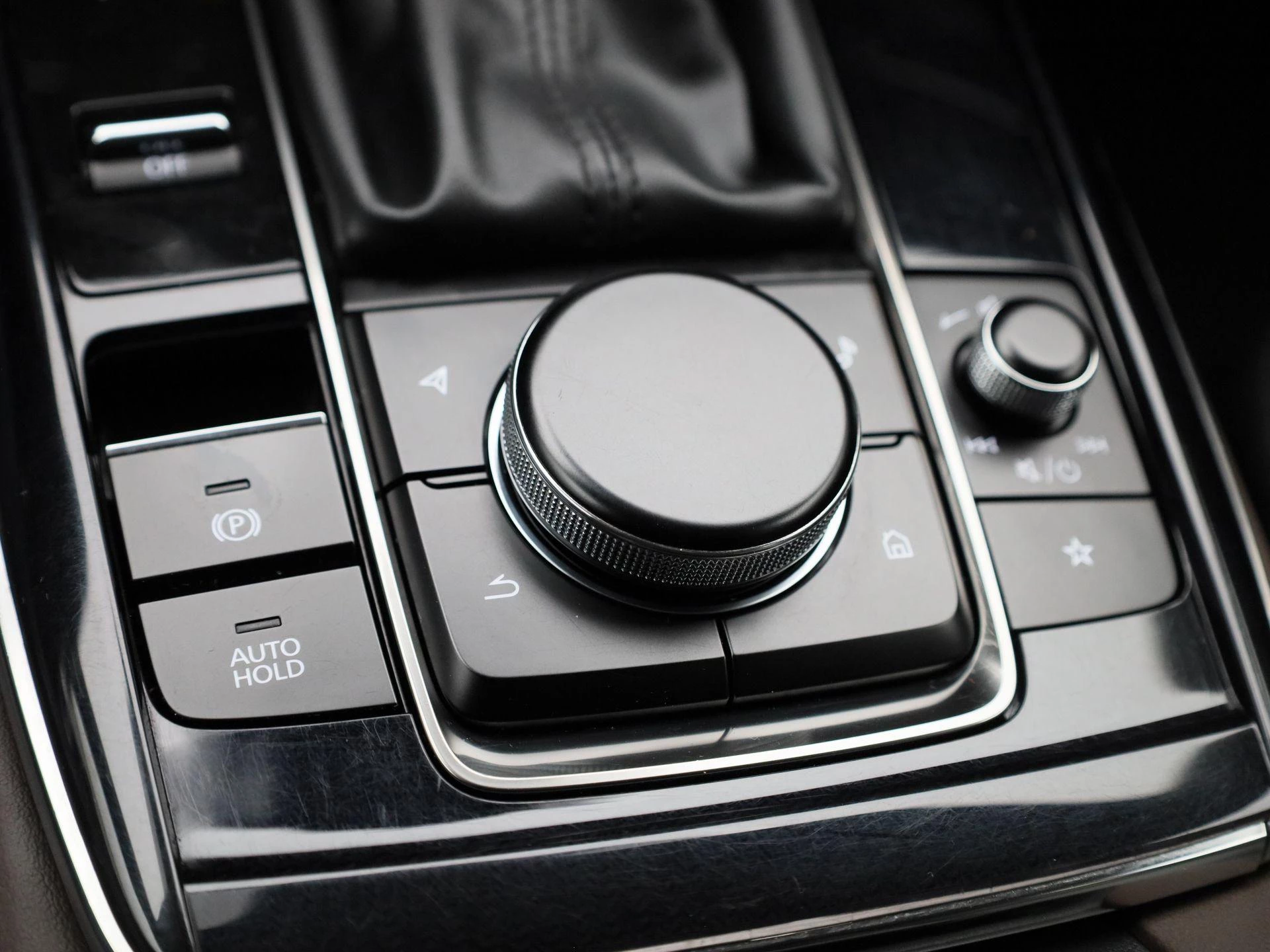 Mazda-CX-30-image-24