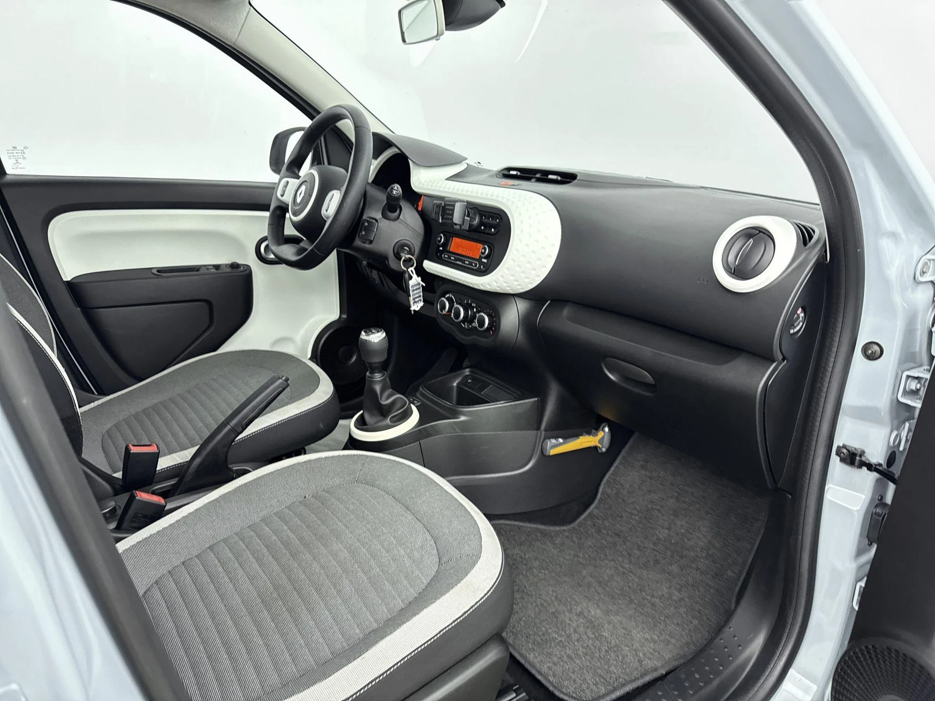 Renault-Twingo-image-9