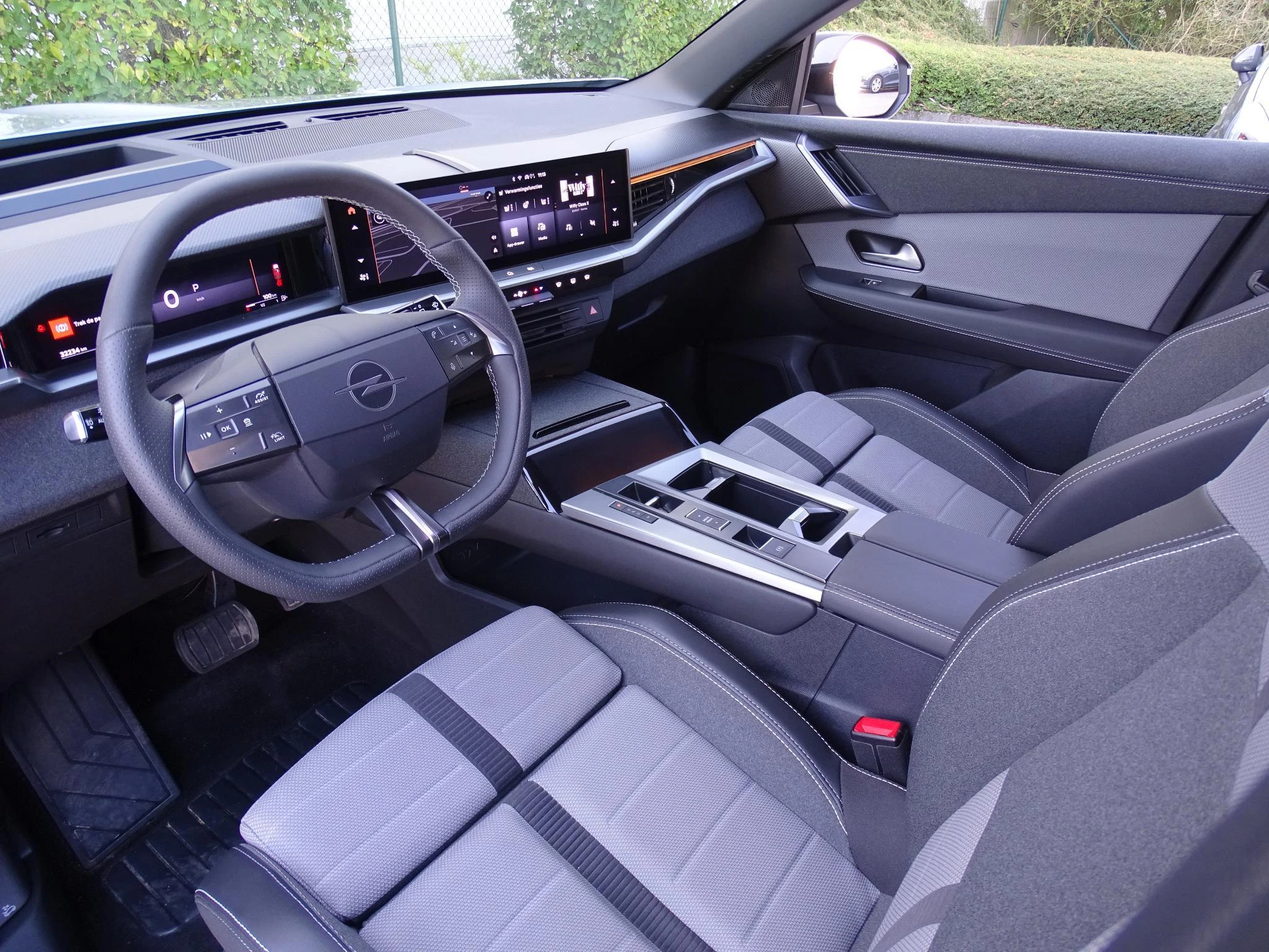 Opel-Grandland-image-13