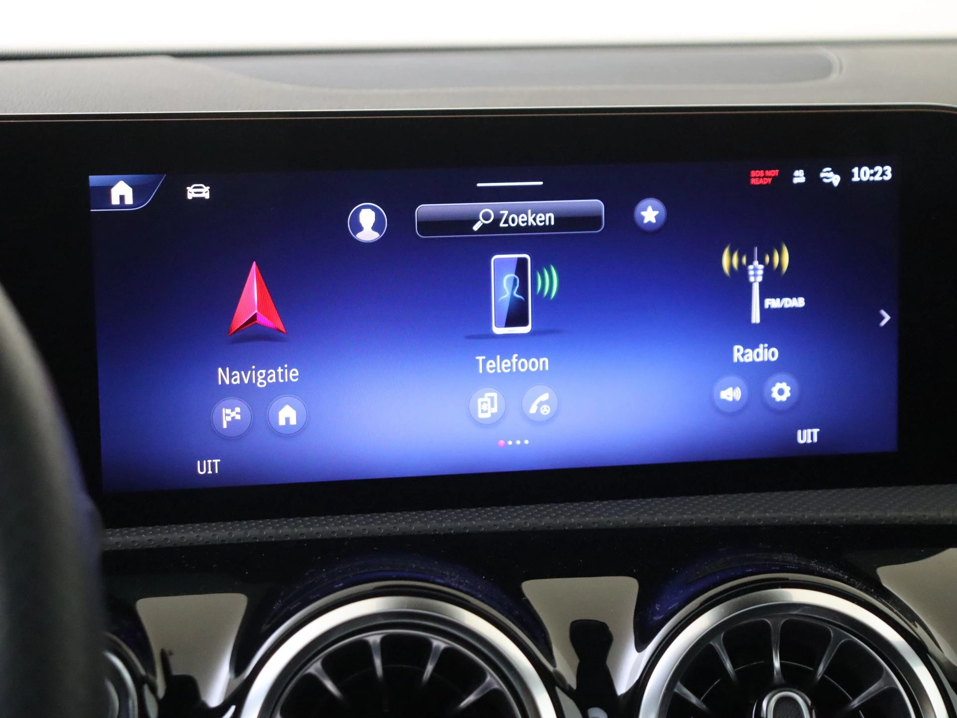 Mercedes-Benz-A-Klasse-image-16