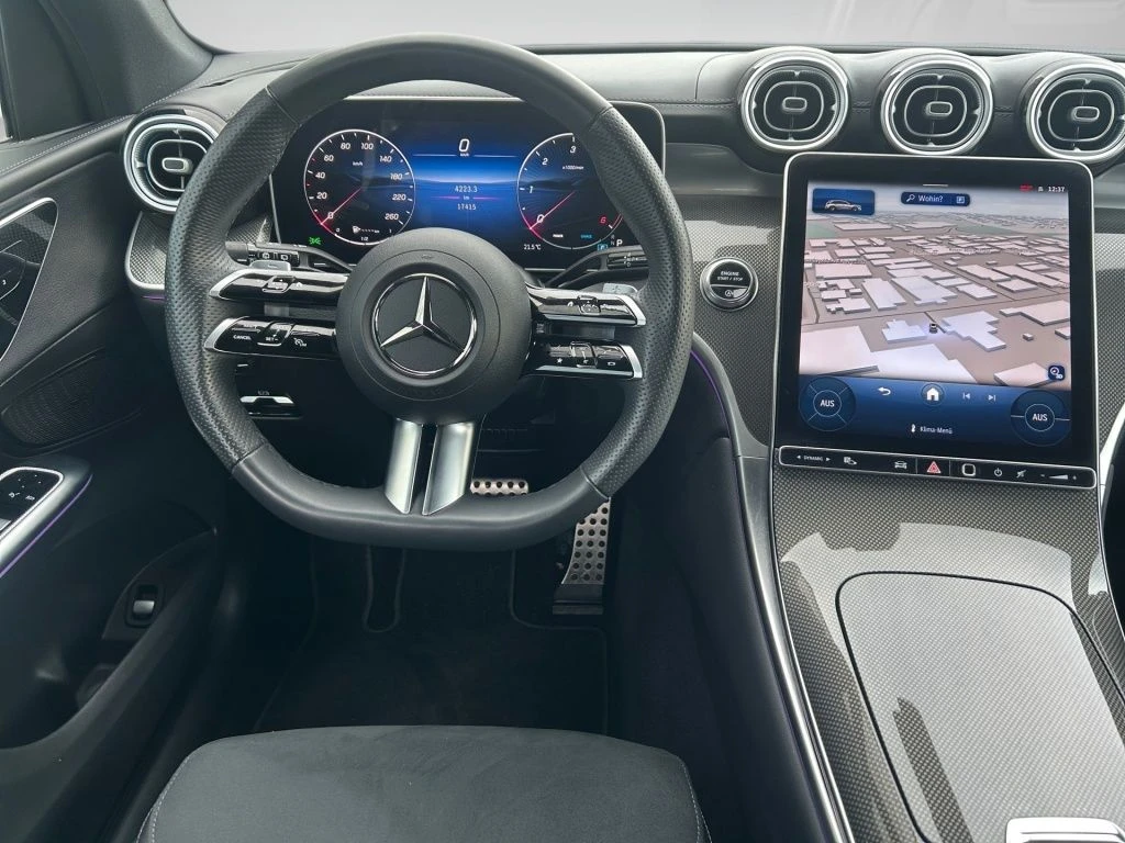 Mercedes-Benz-GLC 300 d-image-10