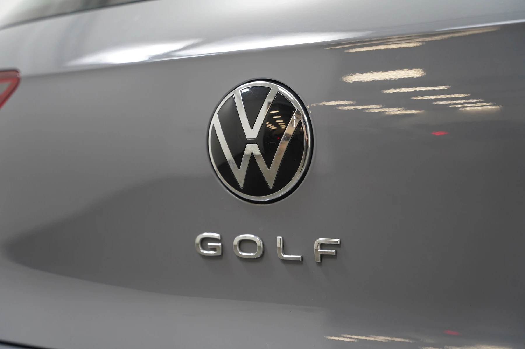 Volkswagen-Golf-image-37