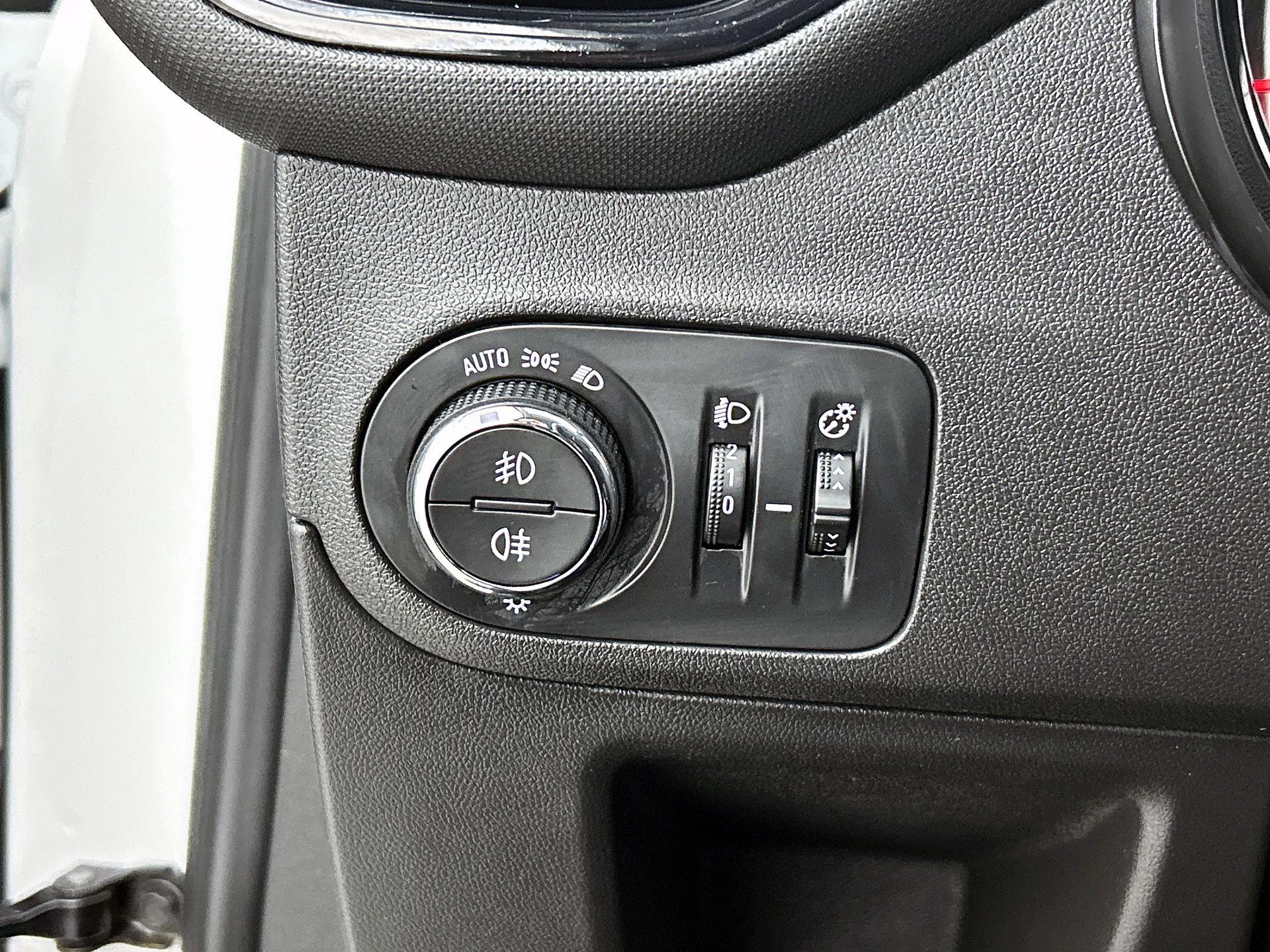 Opel-Crossland X-image-17