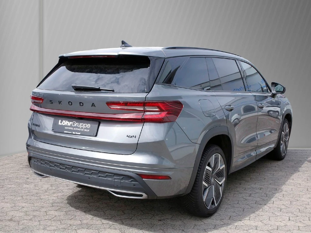 Škoda Kodiaq 2.0 TDI DSG 4x4 Sportline '20 ACC 7Sitzer