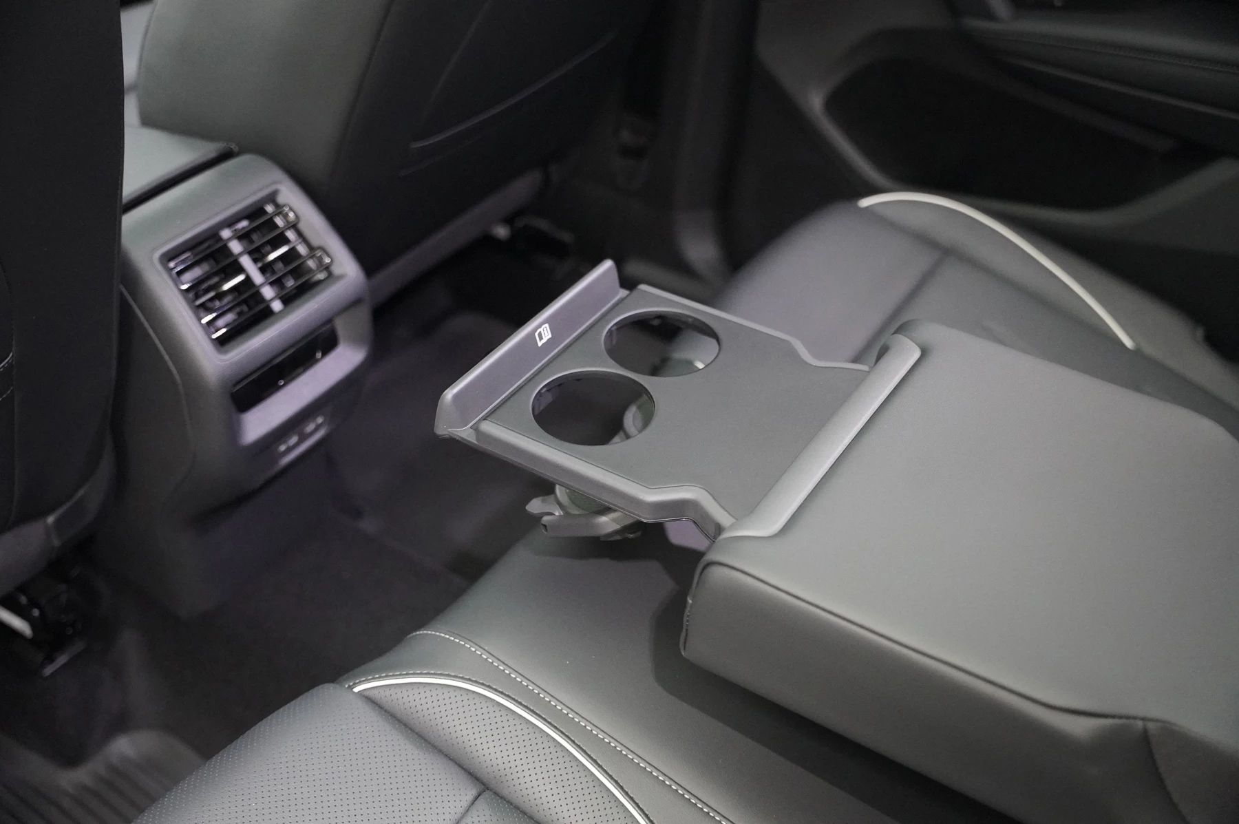 Volkswagen-Tayron-image-27