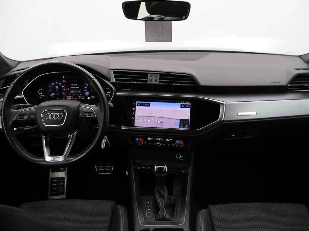 Audi-Q3-image-11