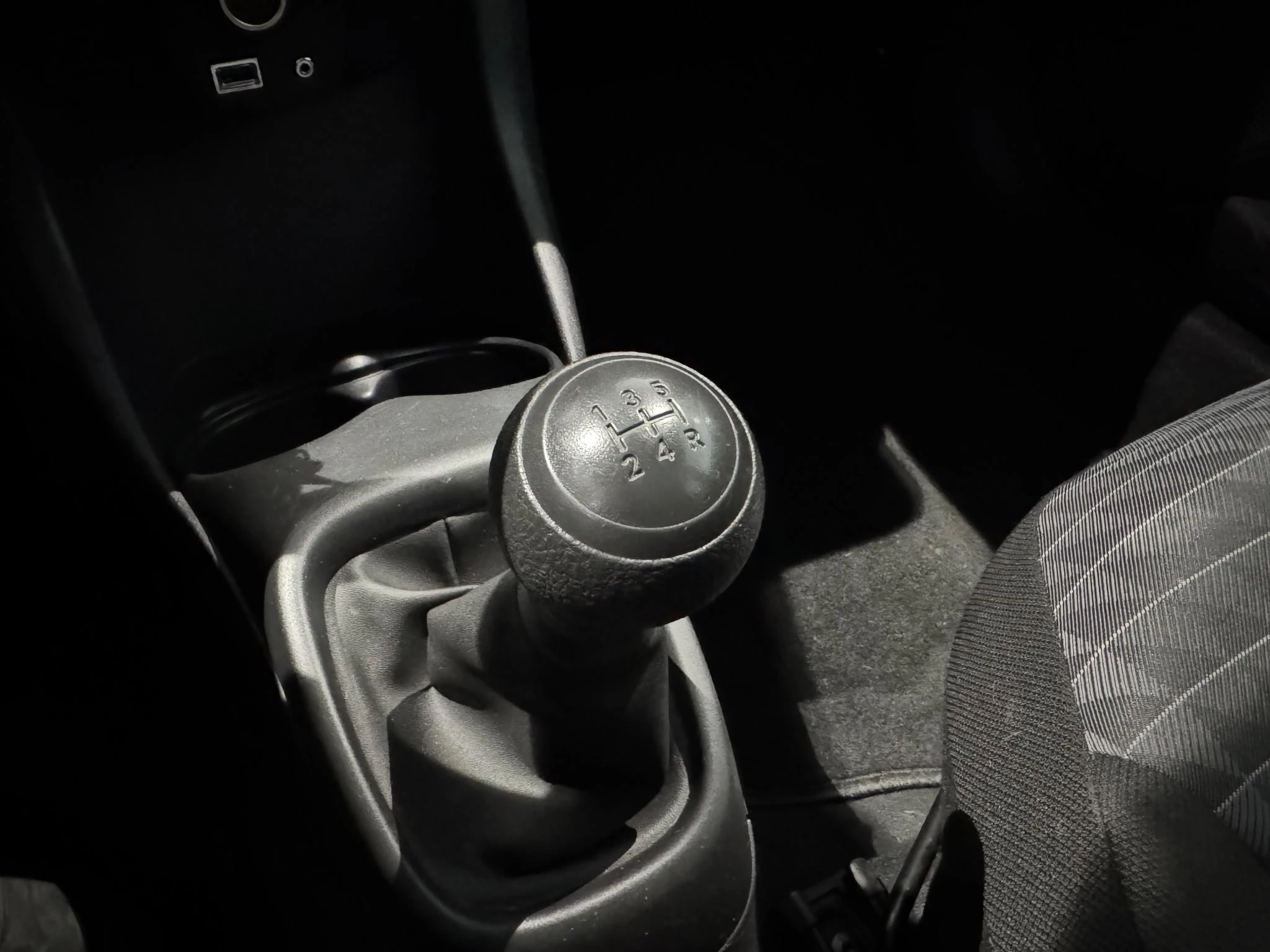 Peugeot-108-image-15