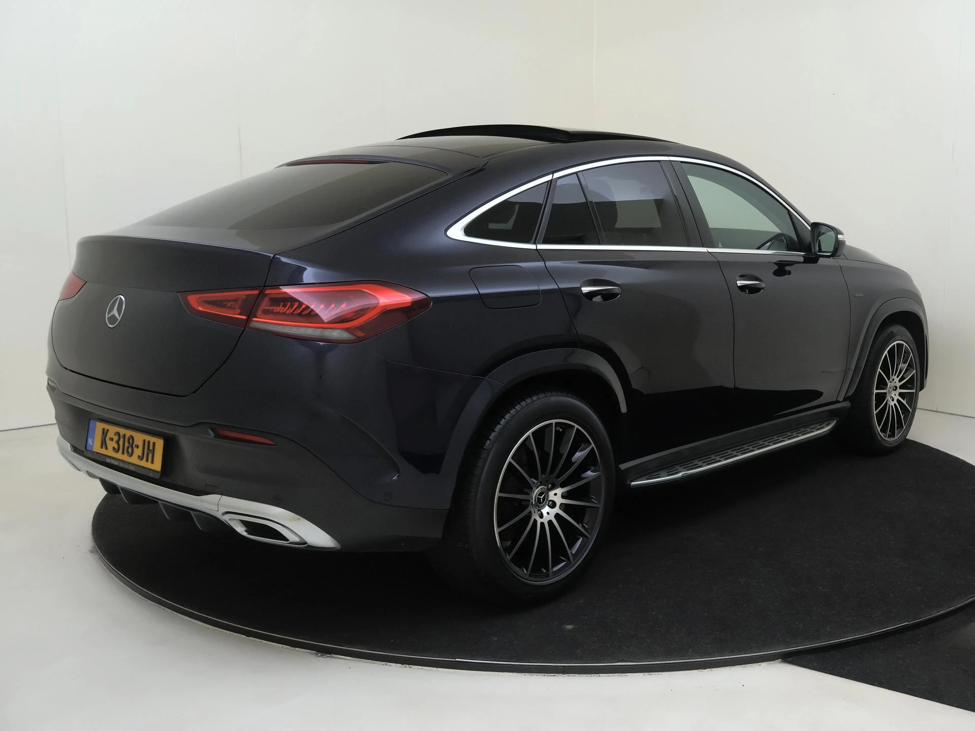 Mercedes-Benz-GLE-image-3