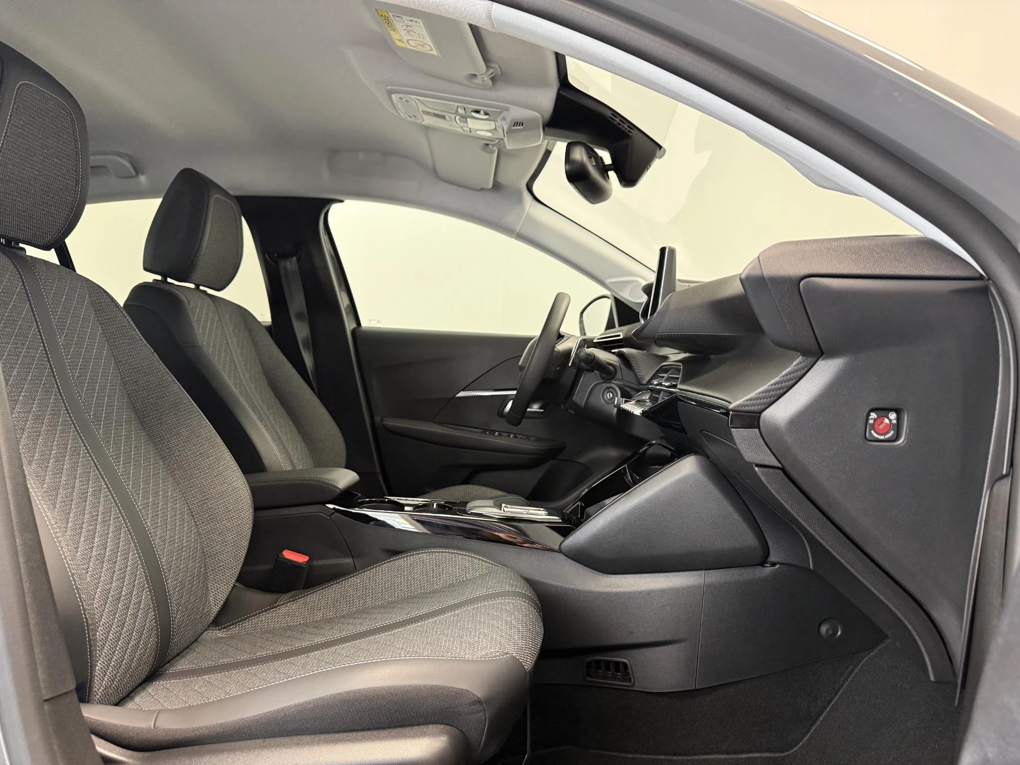 Peugeot 208 1.2 Hybrid 110 e-DCS6 Allure