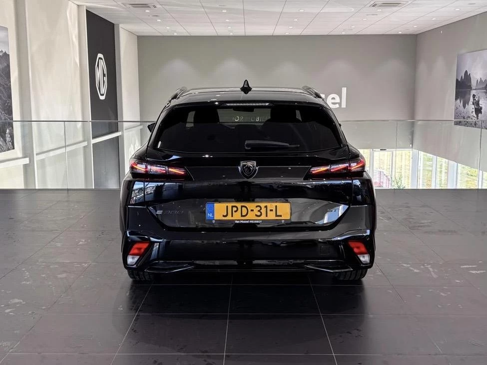 Peugeot-e-308-image-3