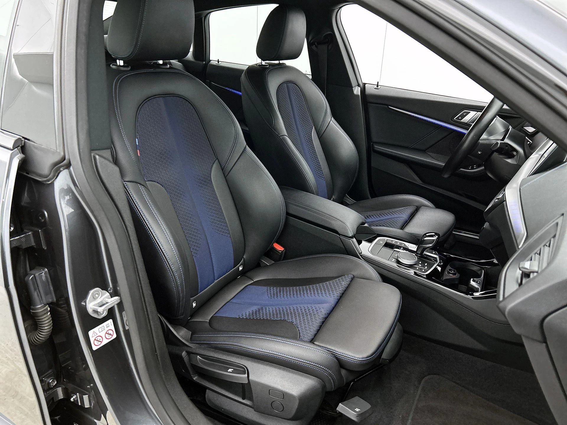 BMW-2 Serie-image-38