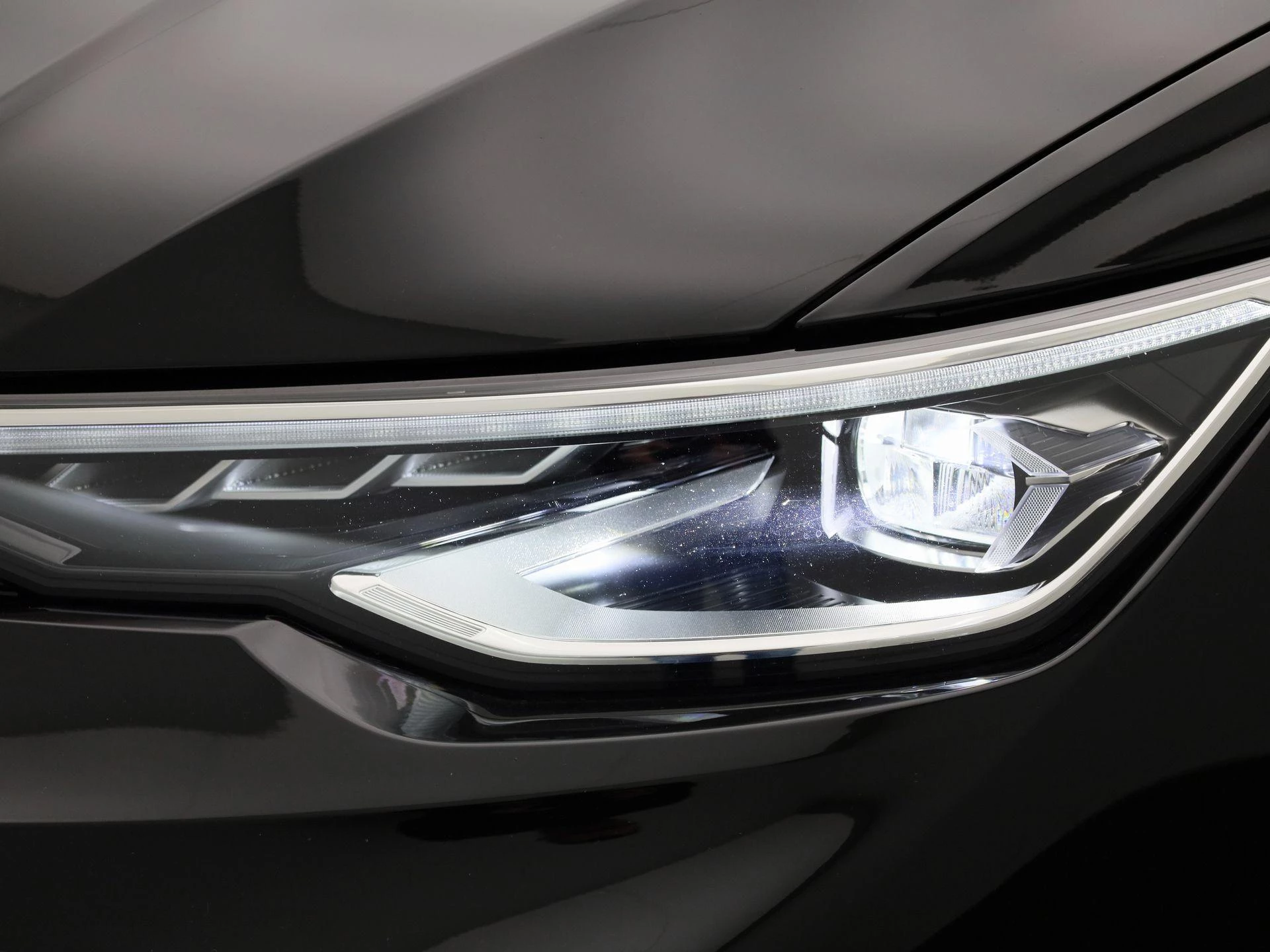 Volkswagen-Golf-image-13