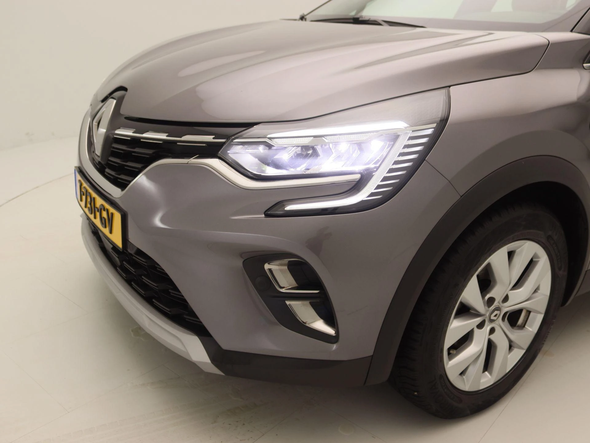 Renault-Captur-image-14
