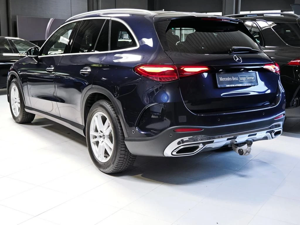 Mercedes-Benz-GLC 300 d-image-5
