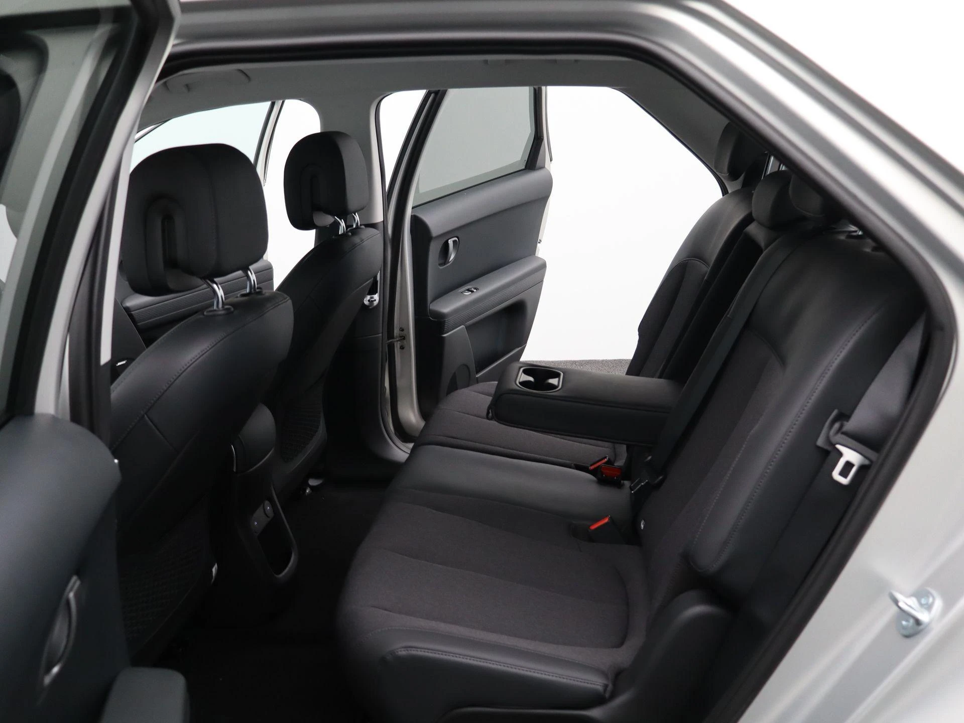 Hyundai-IONIQ 5-image-12