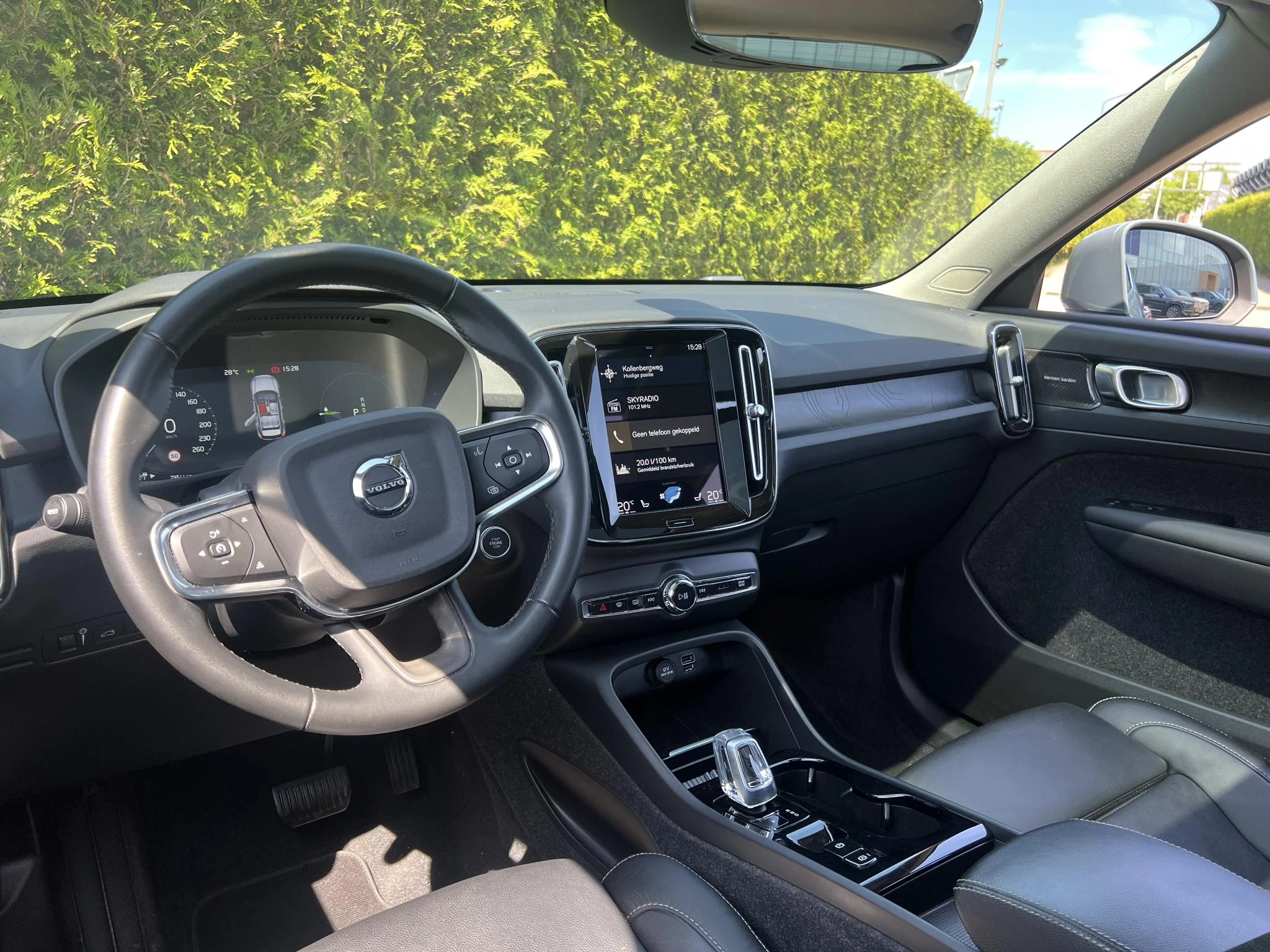 Volvo-XC40-image-15