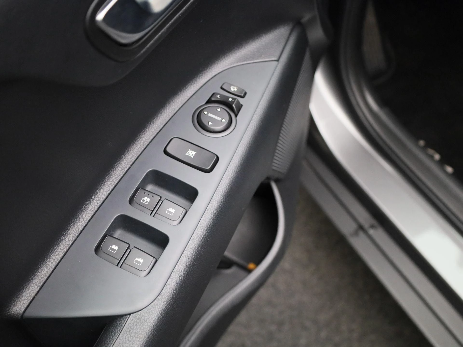 Kia-Stonic-image-25