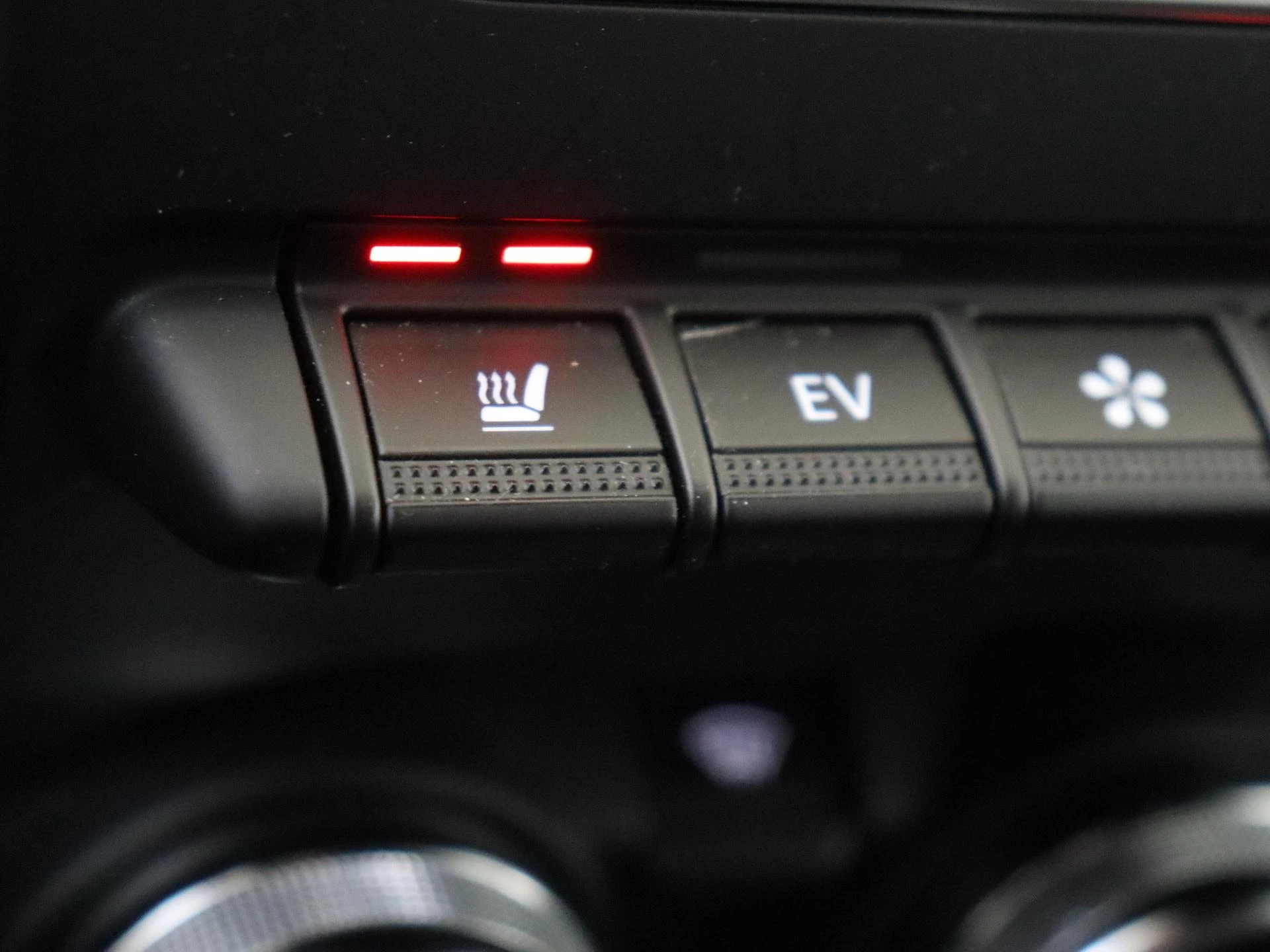 Renault-Arkana-image-23