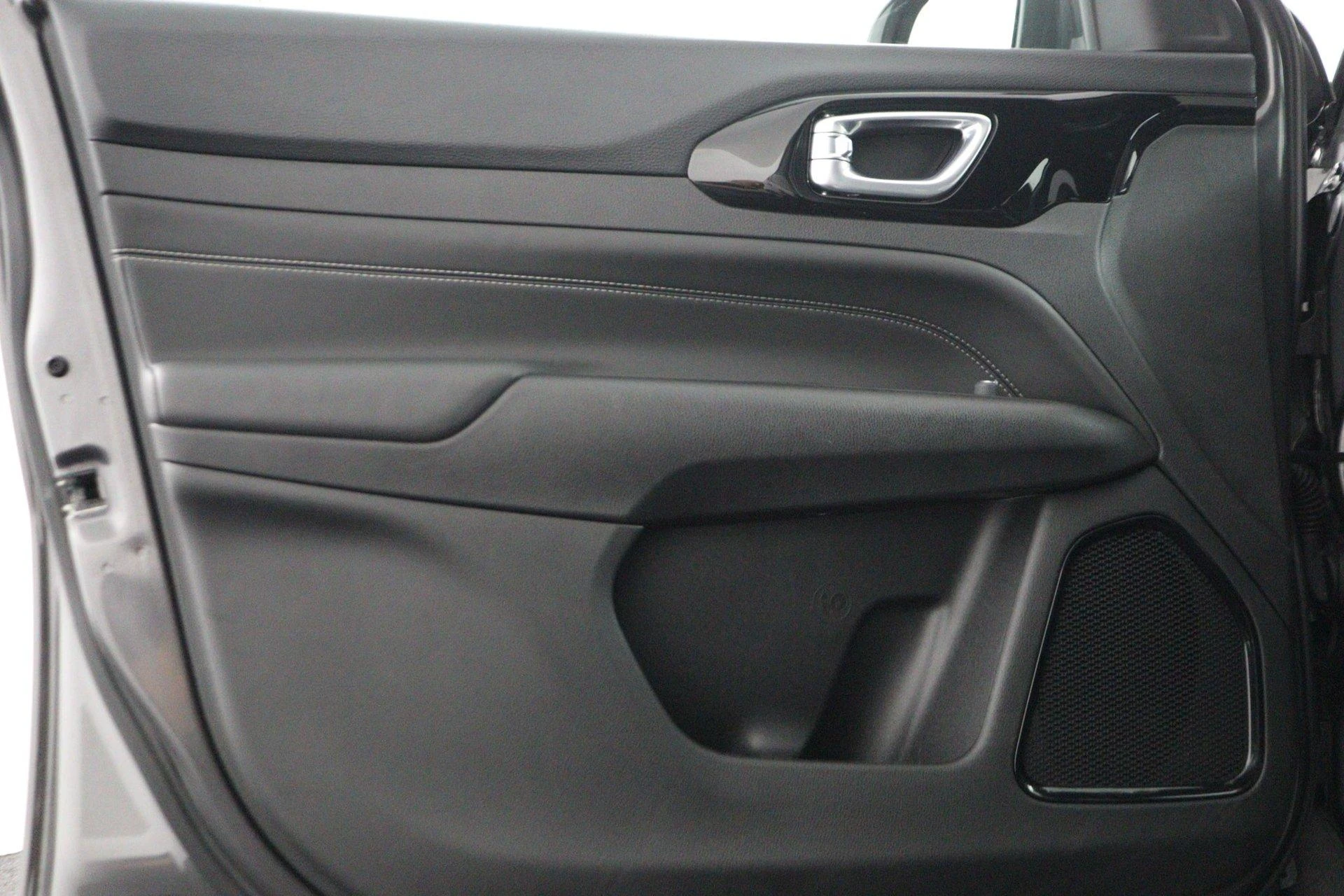 Jeep-Compass-image-22