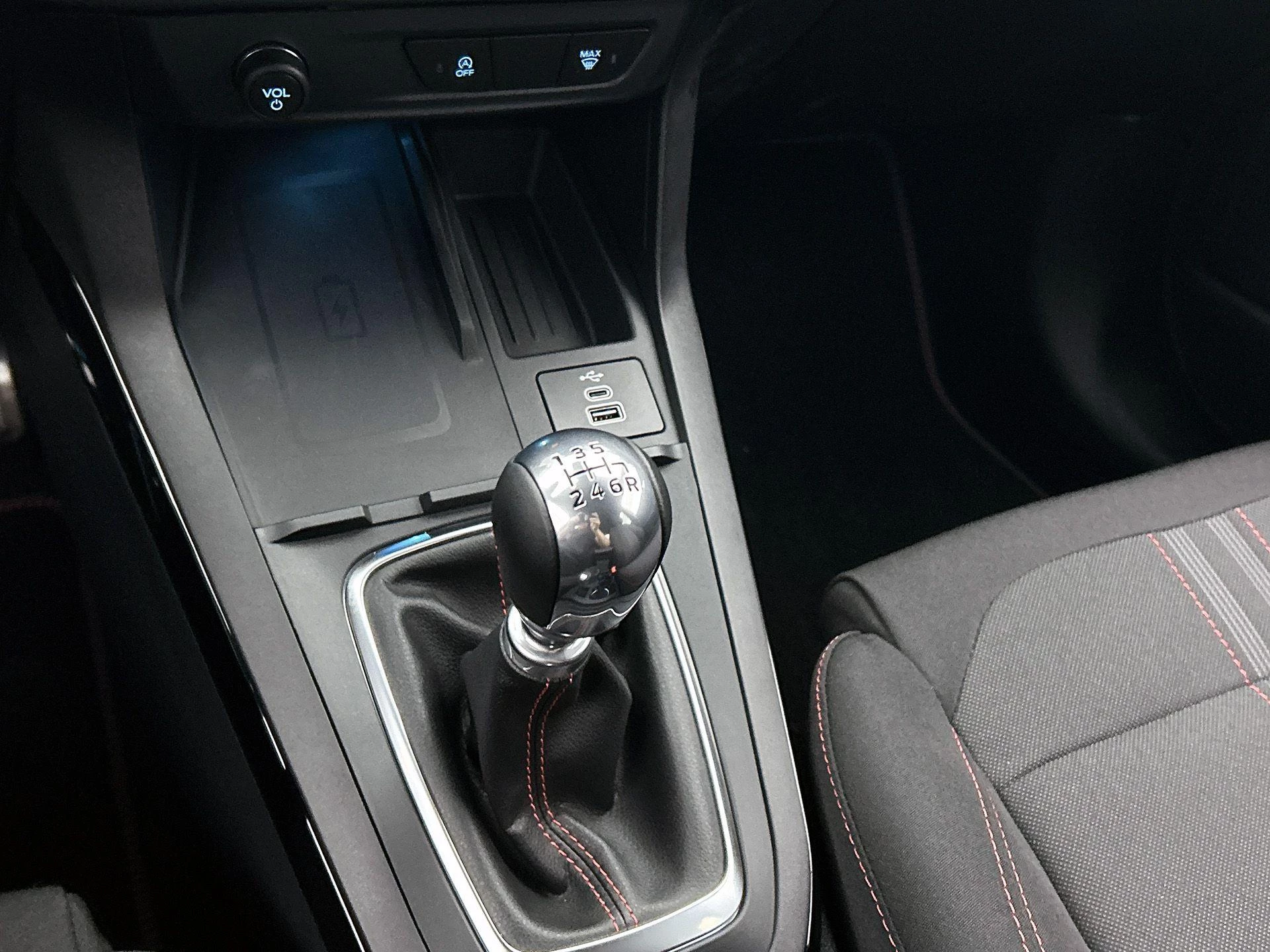 Ford-Puma-image-29