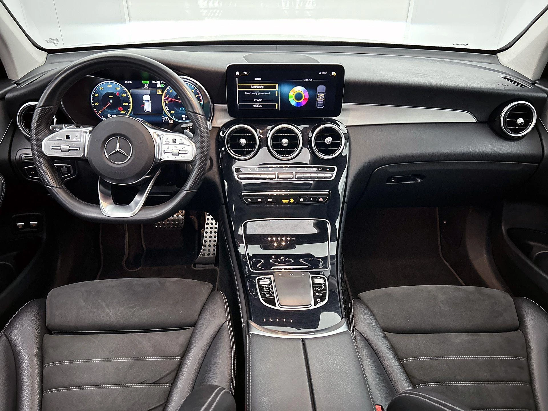 Mercedes-Benz GLC 300e 4MATIC Business Solution AMG