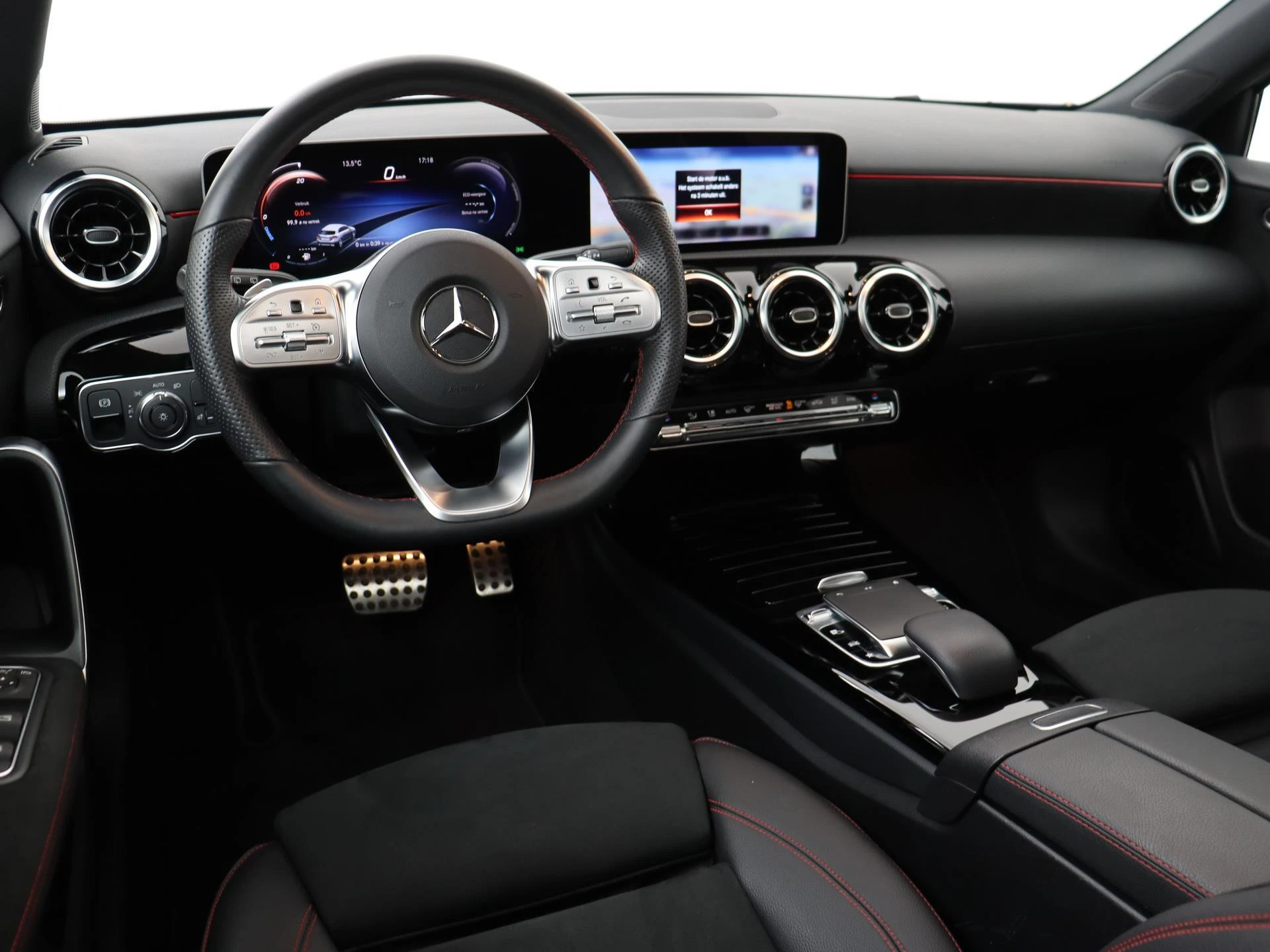 Mercedes-Benz-A-Klasse-image-5