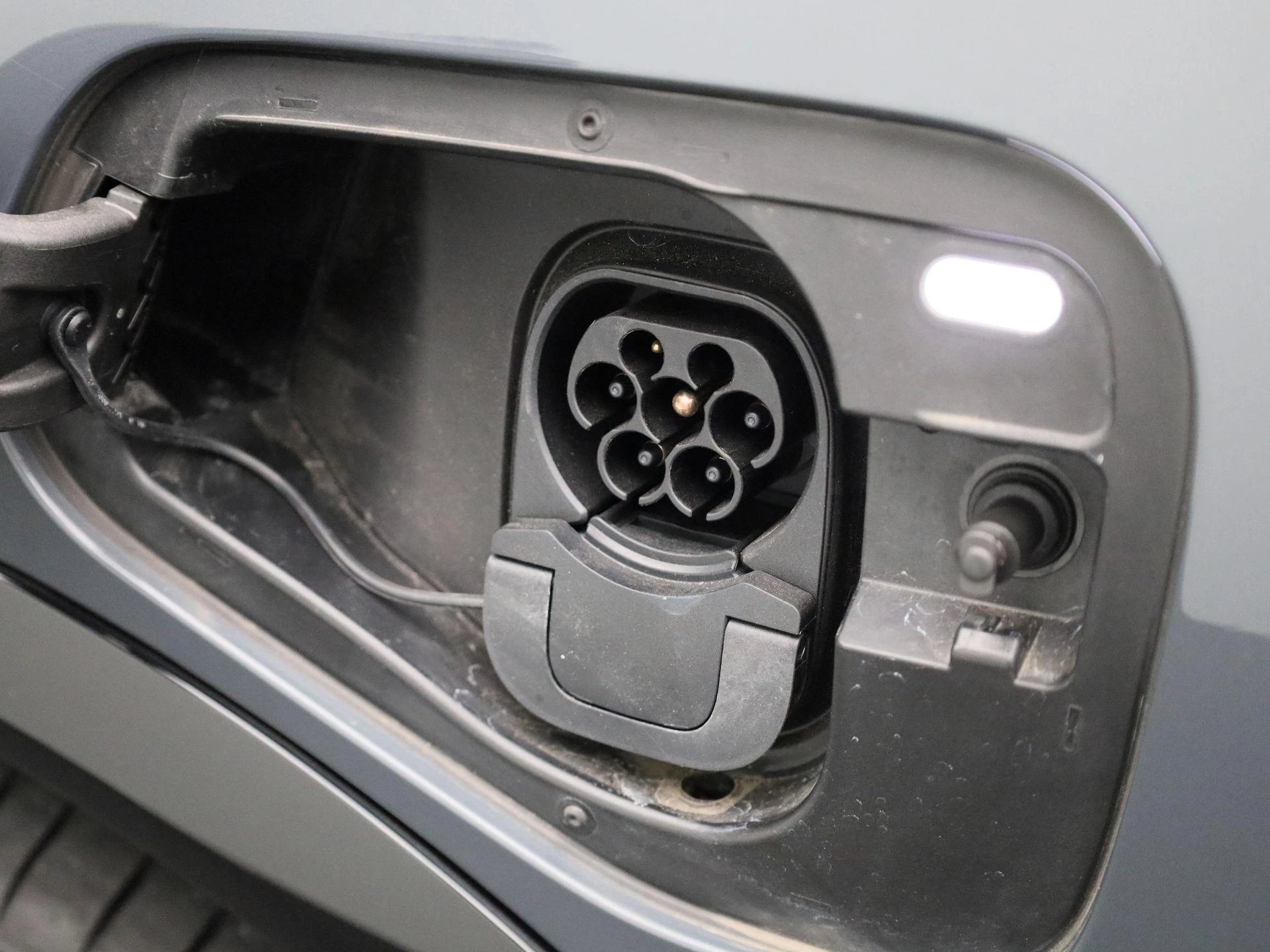 Volkswagen-Tiguan-image-18
