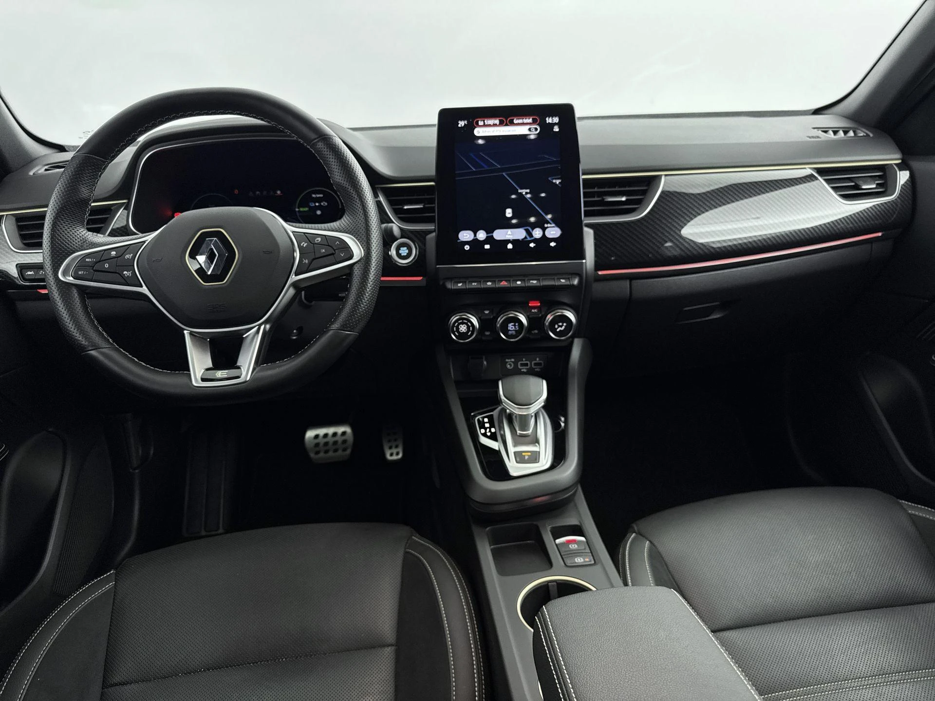 Renault-Arkana-image-15